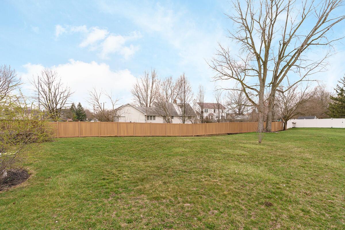 5270 Gladstone Place Property Photo 33