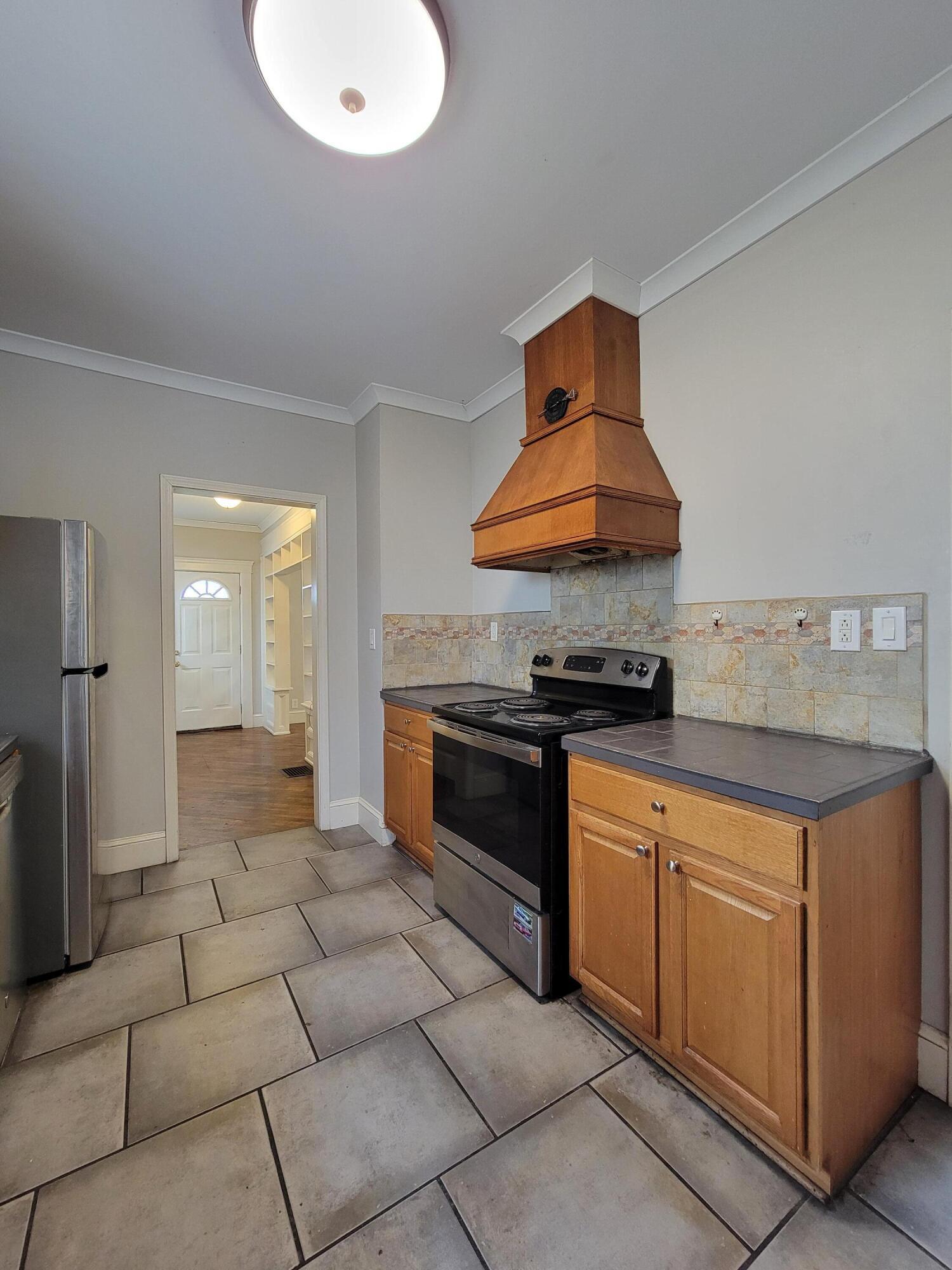 137 Carhart Street Property Photo 22