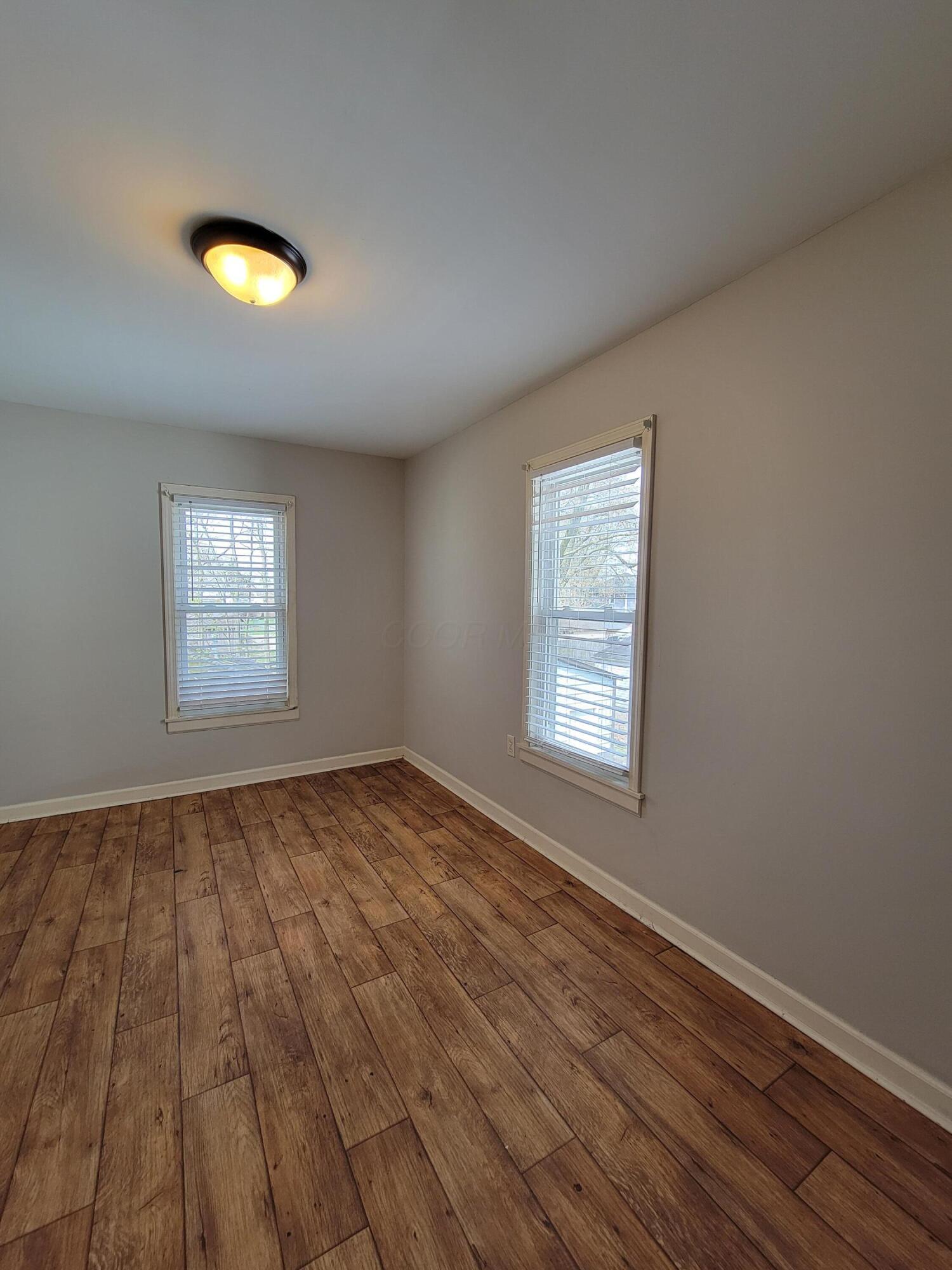 137 Carhart Street Property Photo 32