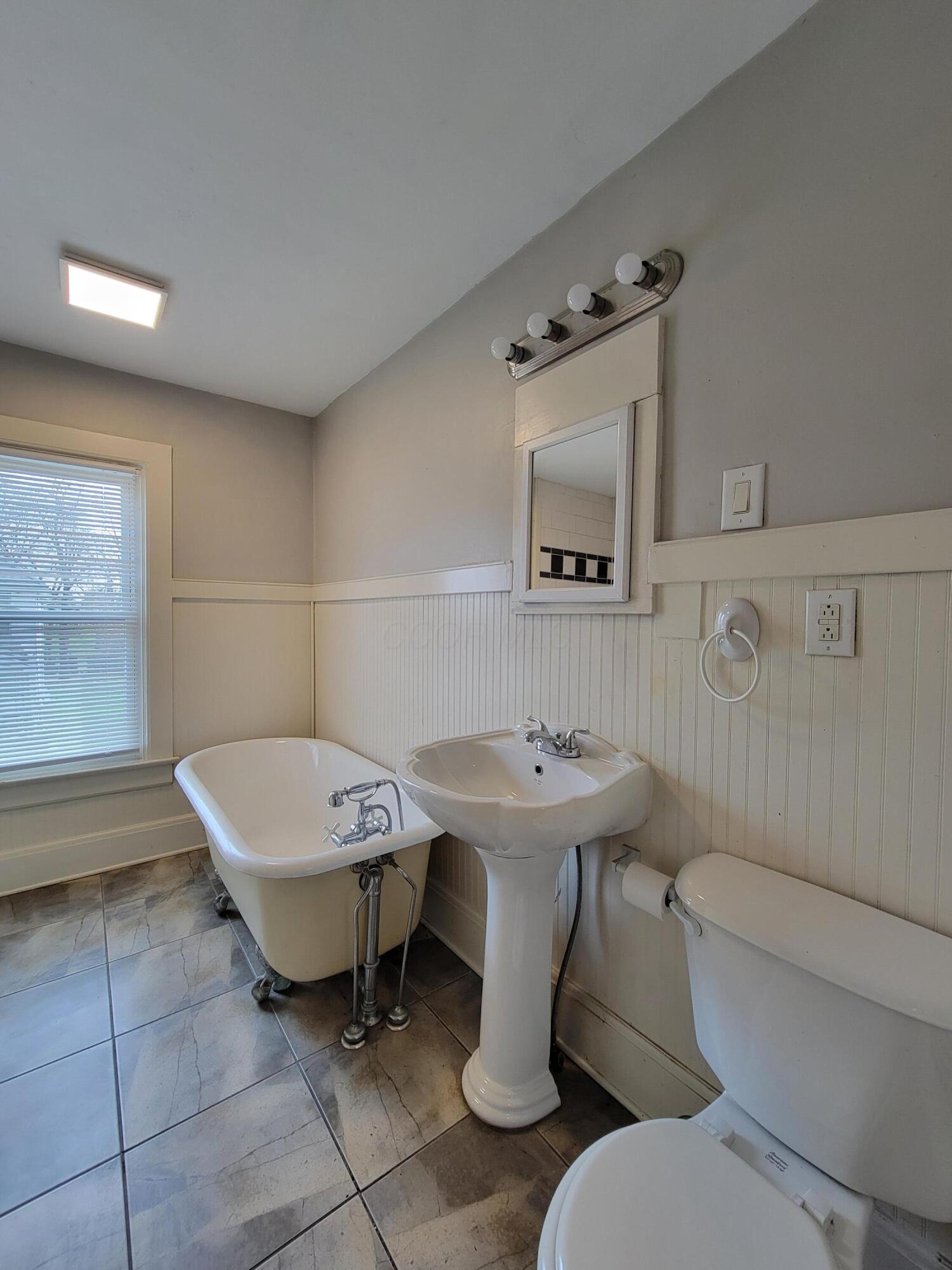 137 Carhart Street Property Photo 36