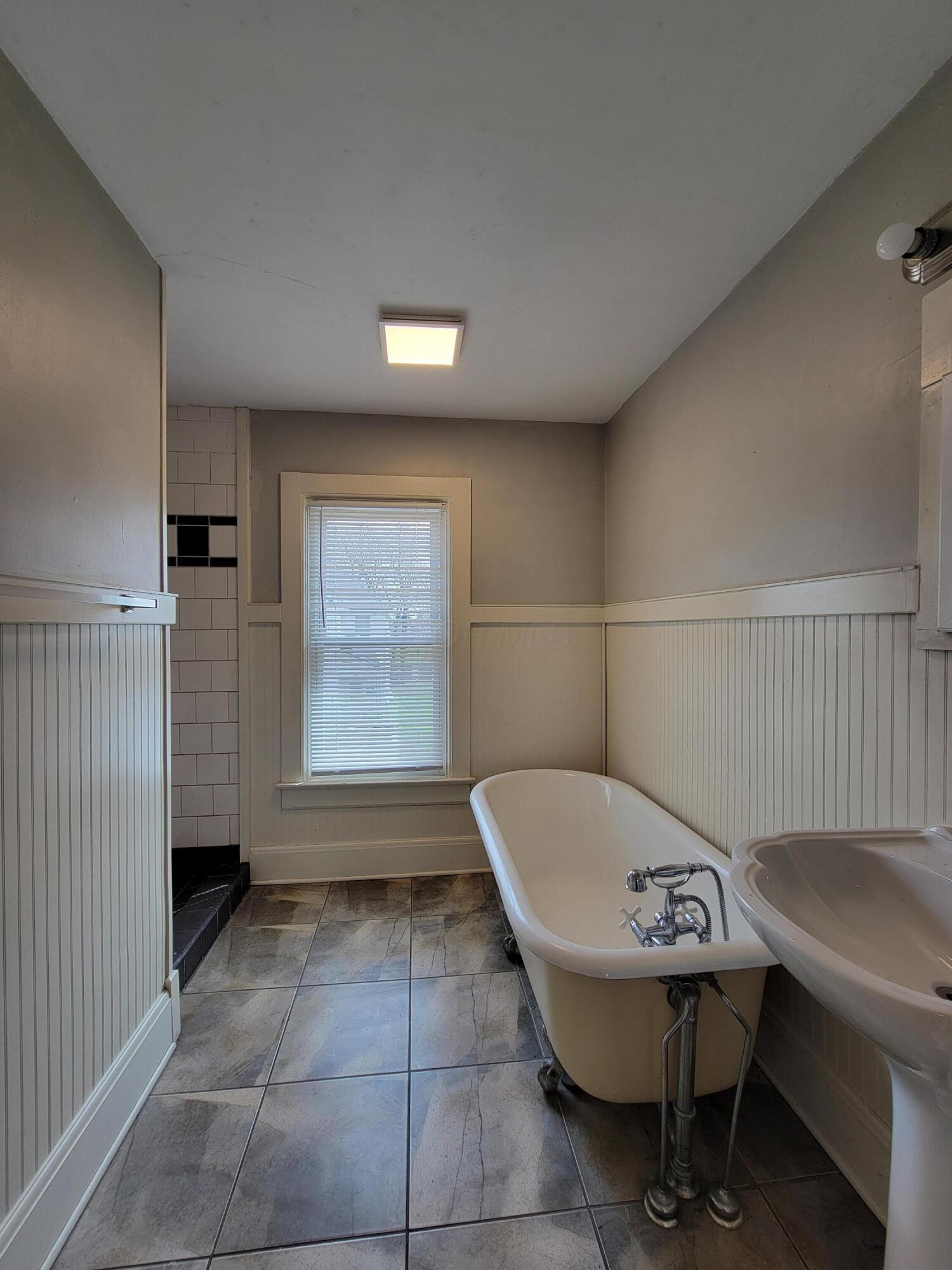 137 Carhart Street Property Photo 38