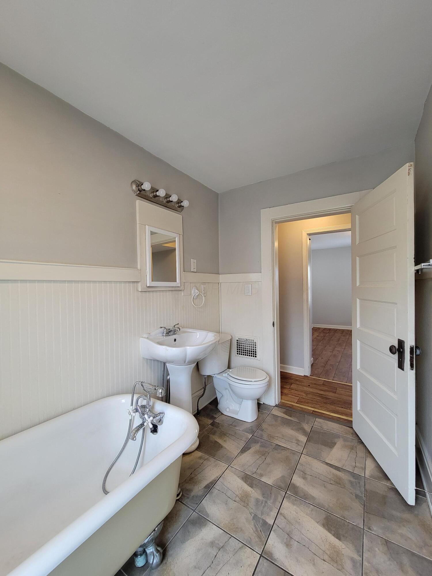 137 Carhart Street Property Photo 41