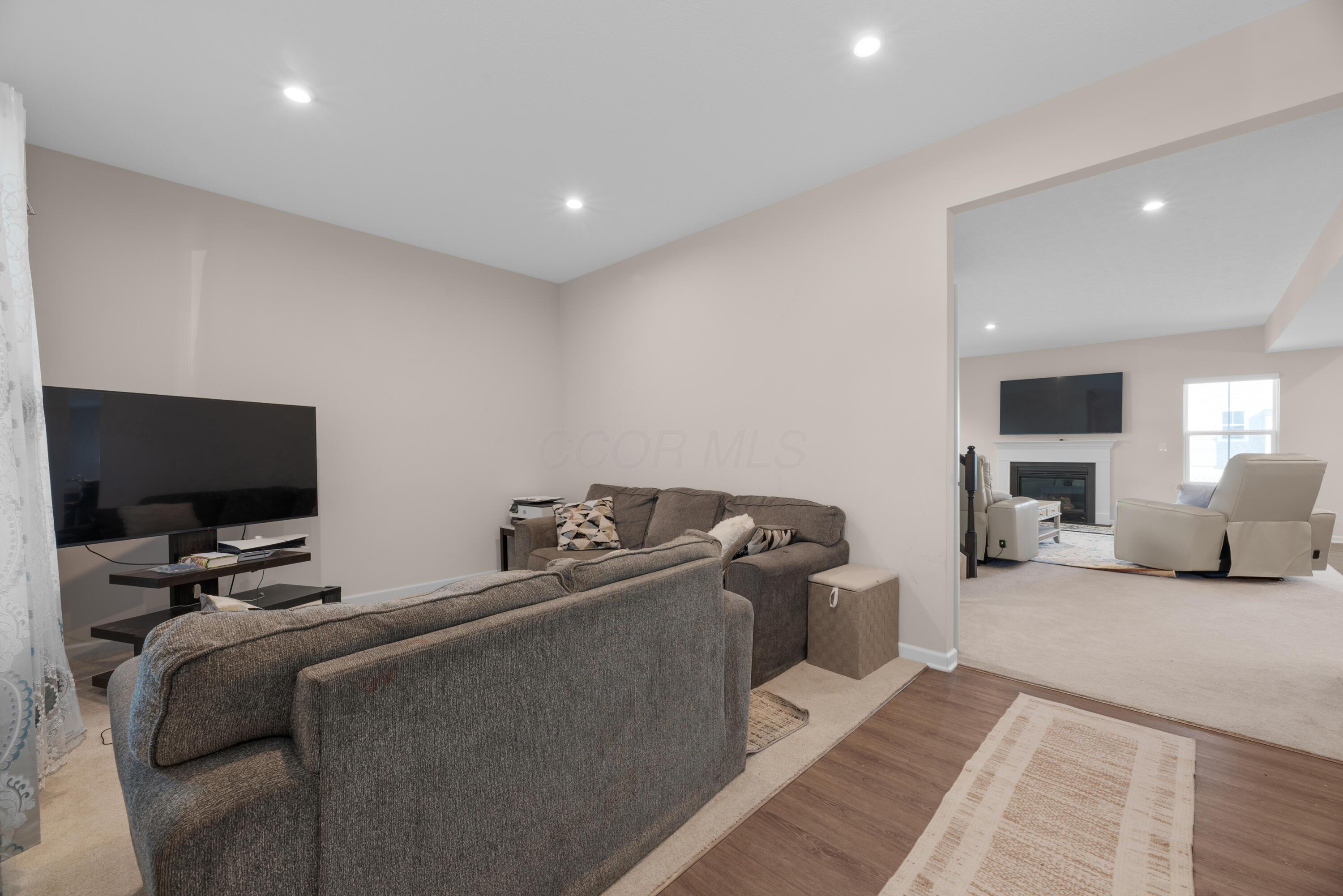 12222 Taylors Way Property Photo 3