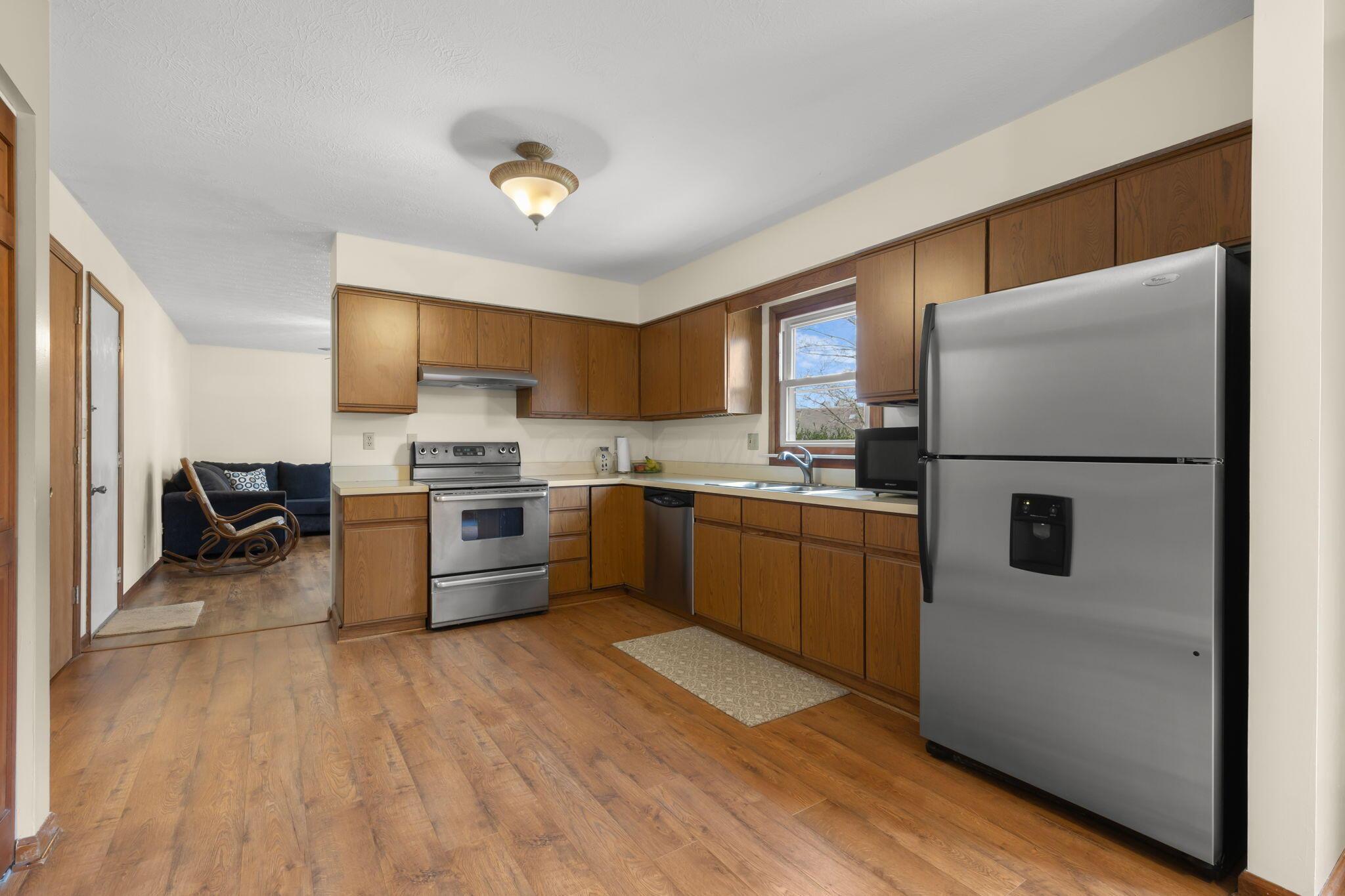 468 Federal Circle Property Photo 12