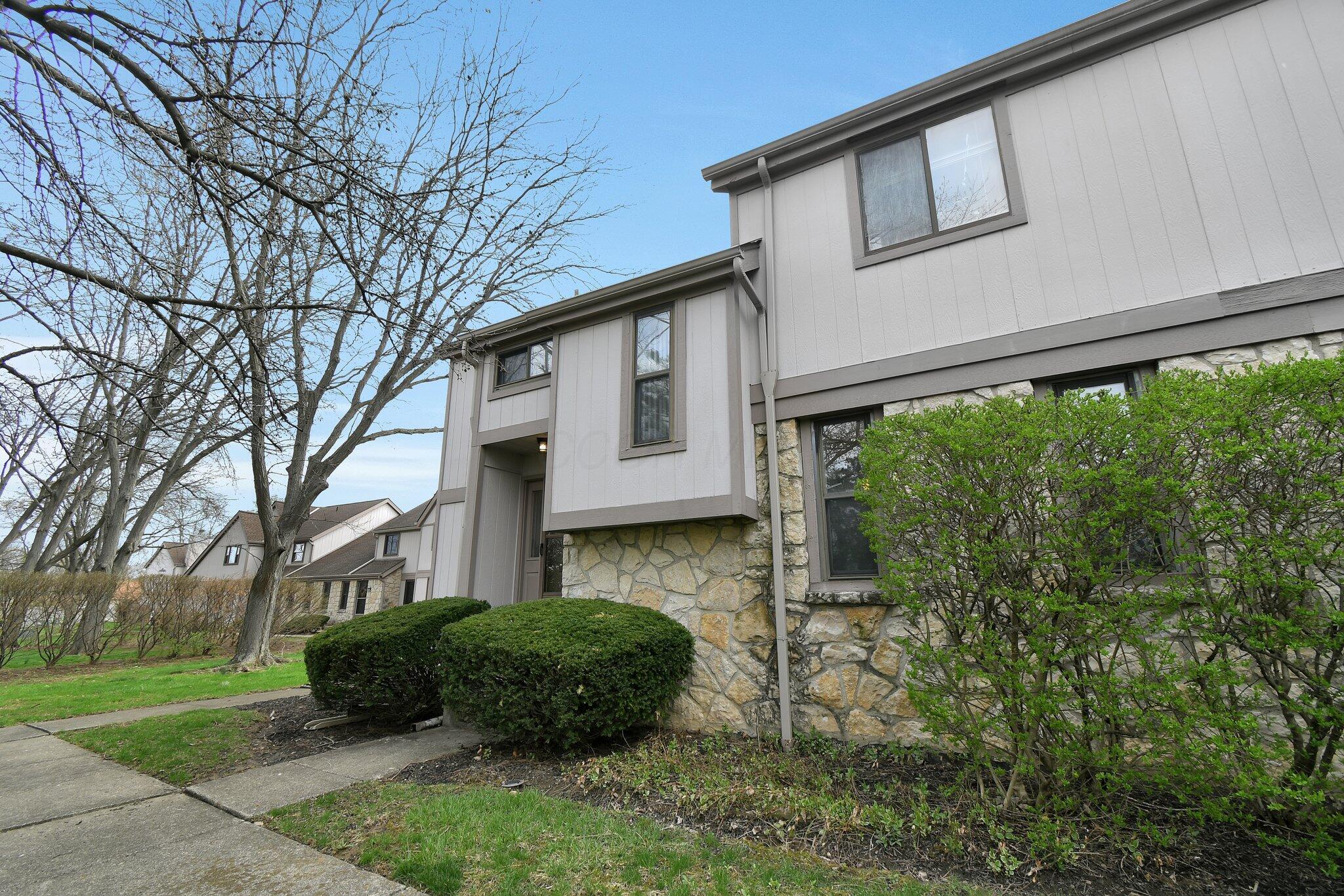 557 Woodingham Place Property Photo 4