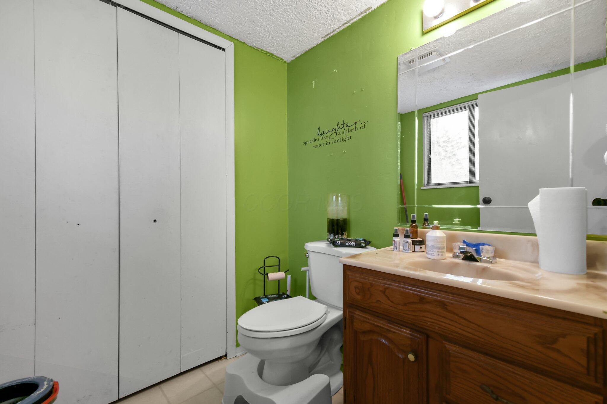 557 Woodingham Place Property Photo 7