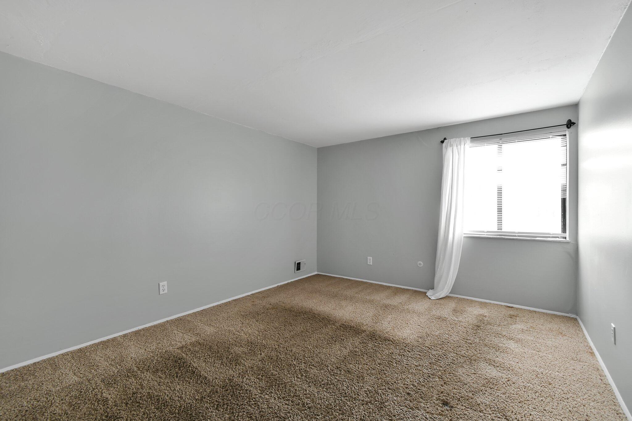 557 Woodingham Place Property Photo 23