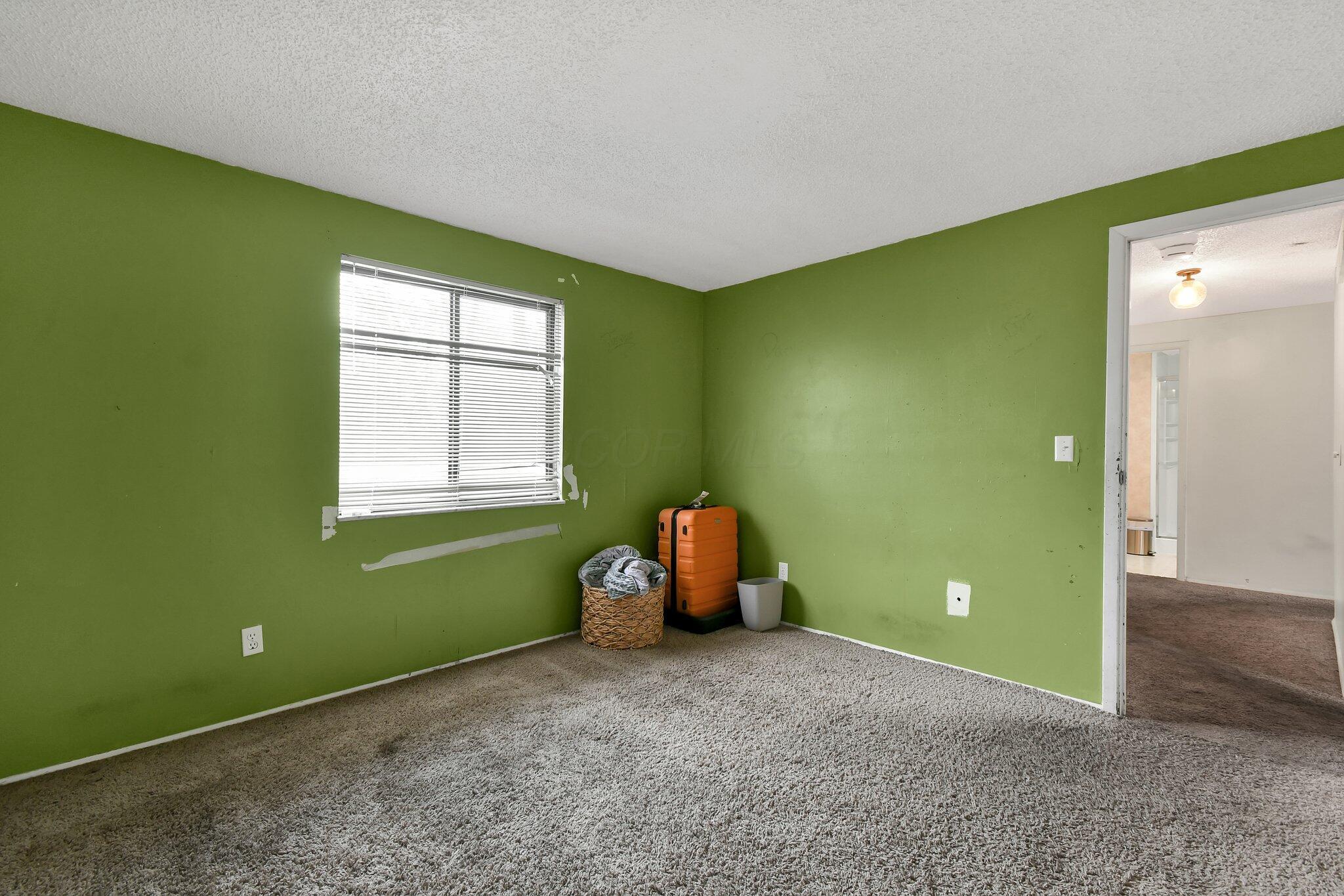 557 Woodingham Place Property Photo 26