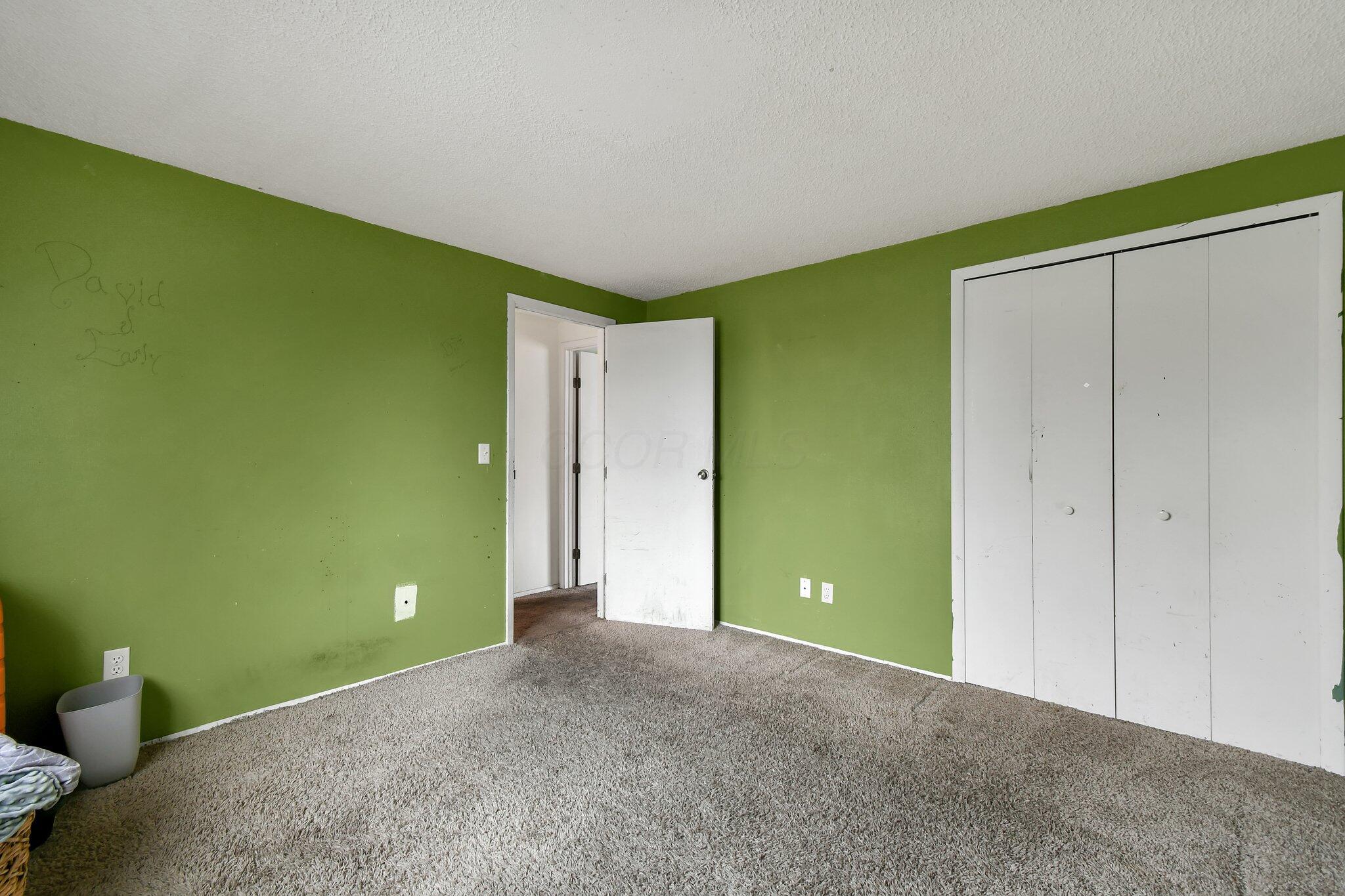 557 Woodingham Place Property Photo 27