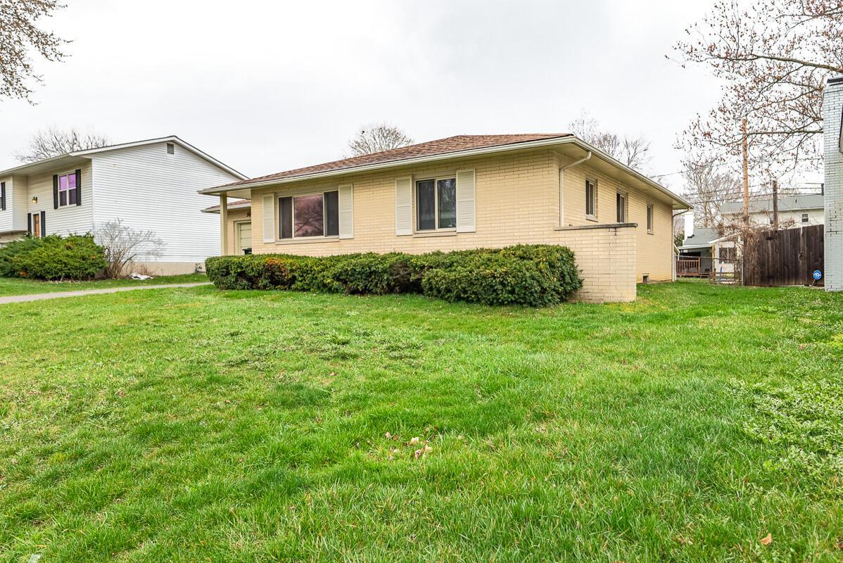 5513 Tamarack Boulevard Property Photo 2