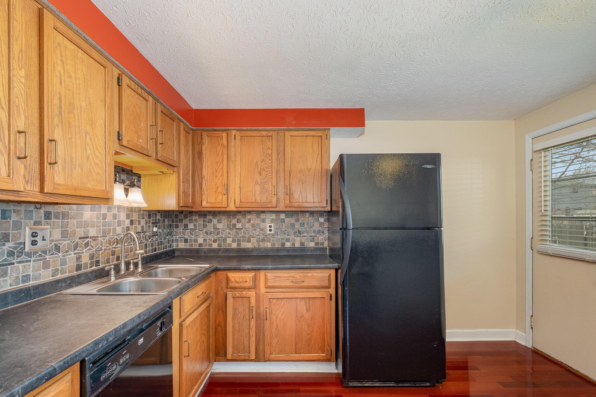 8779 Yates Point Court Property Photo 14