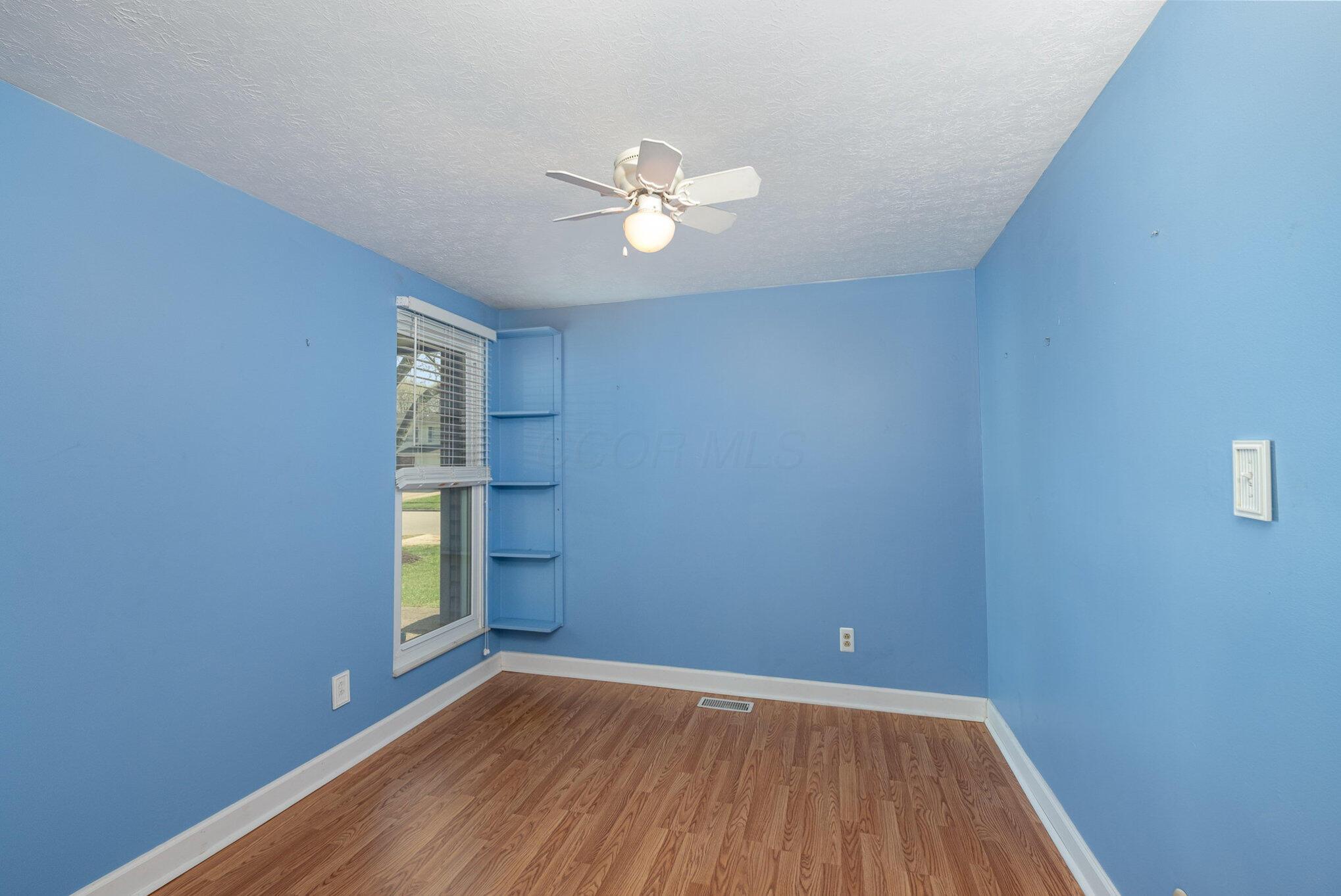 8779 Yates Point Court Property Photo 17
