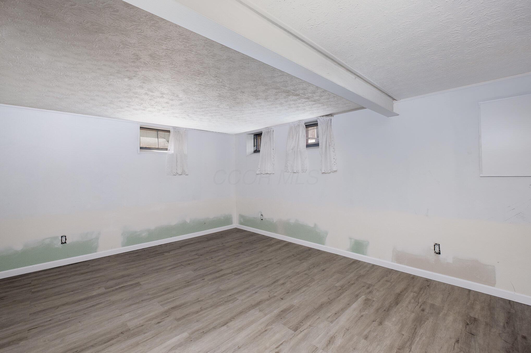 8779 Yates Point Court Property Photo 22