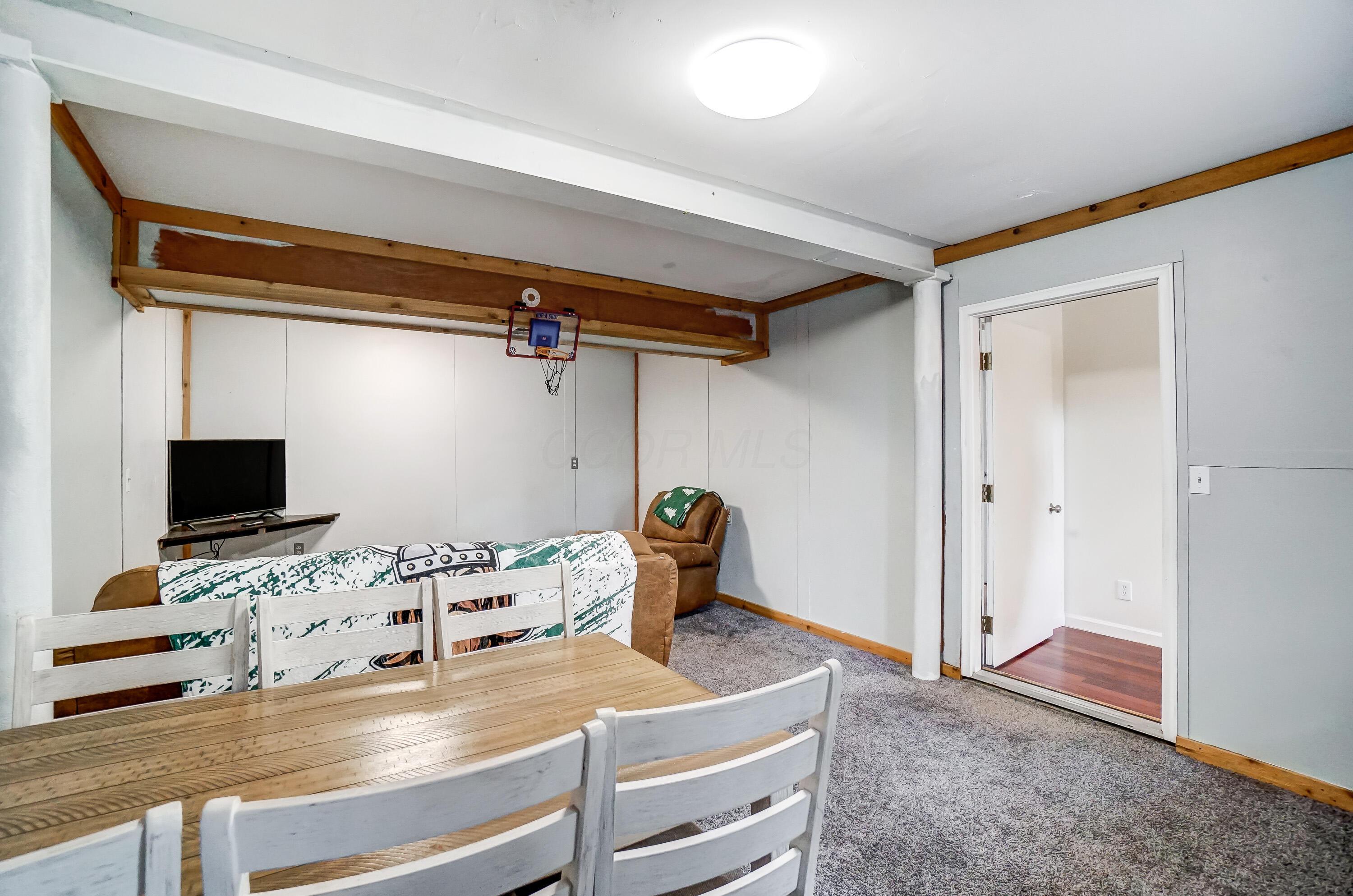 8319 Lafayette Road Nw Property Photo 25
