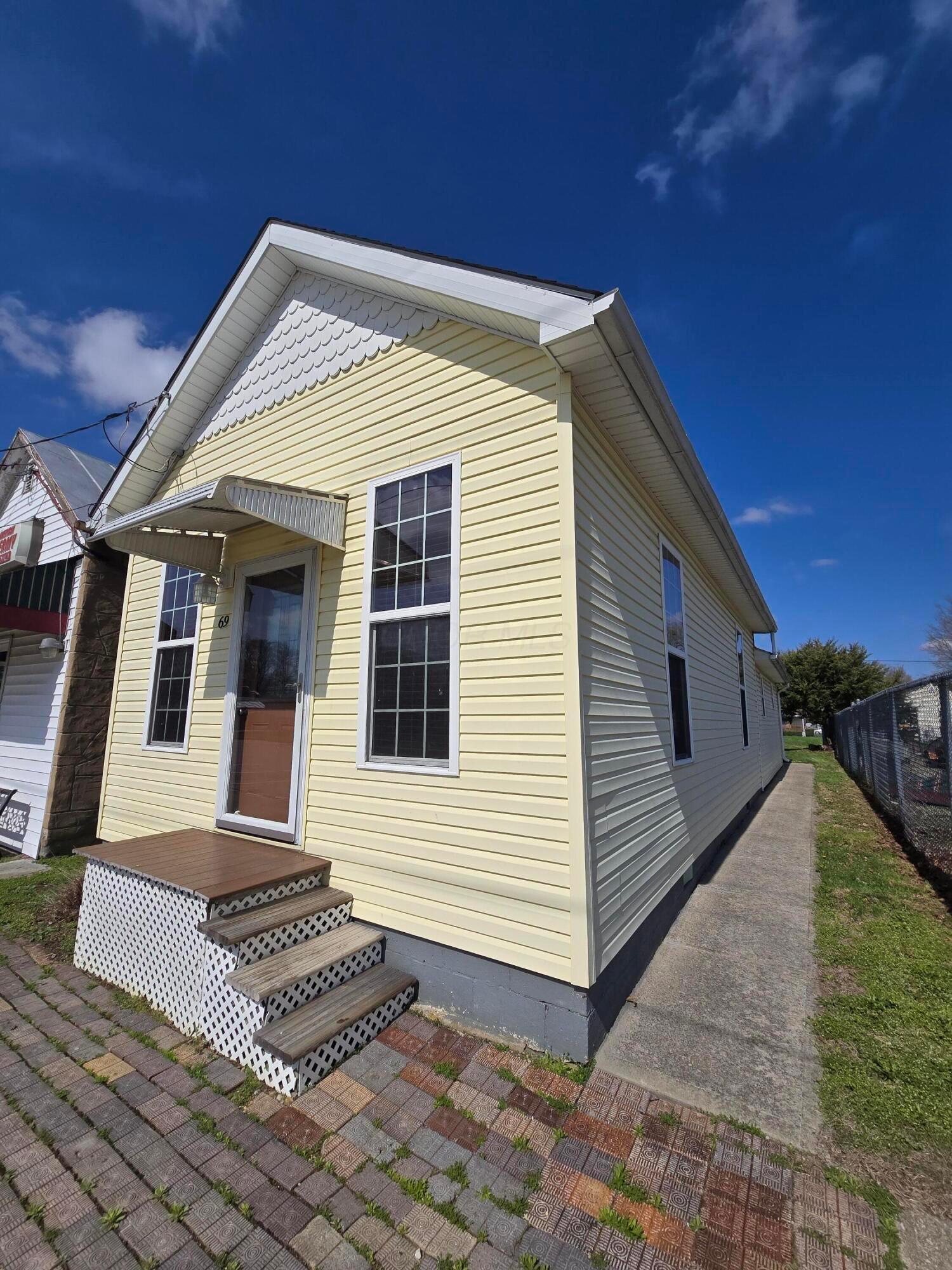 69 W Canal Street Property Photo