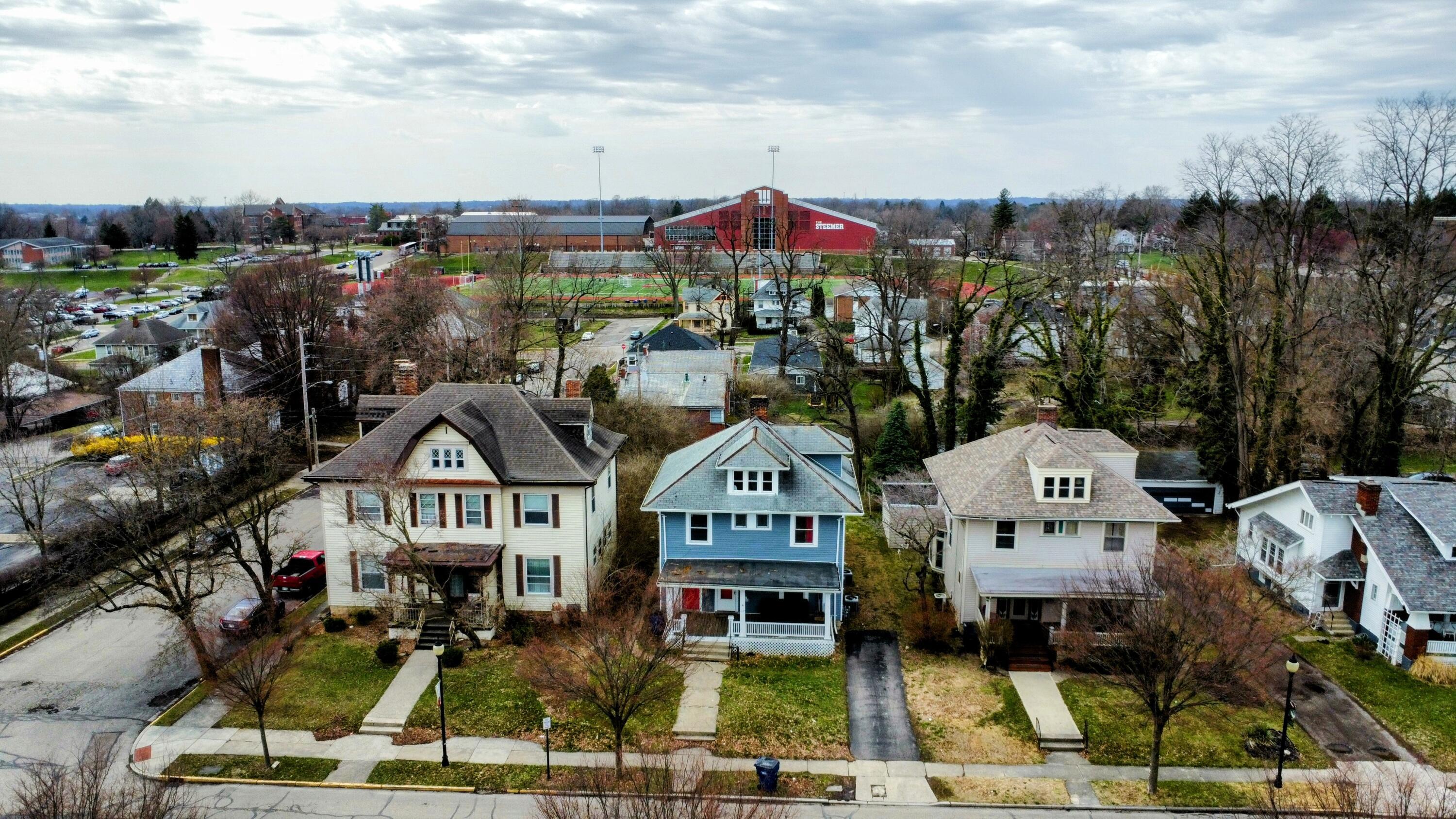 1105 N Fountain Avenue Property Photo 1