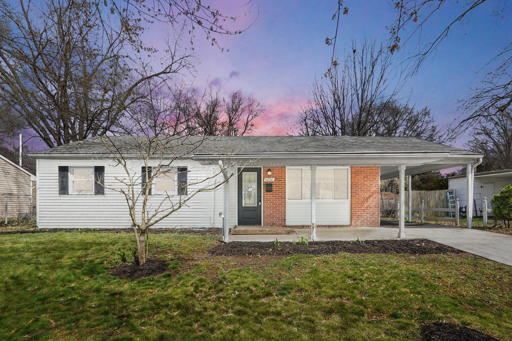 4656 Dundee Avenue Property Photo 1