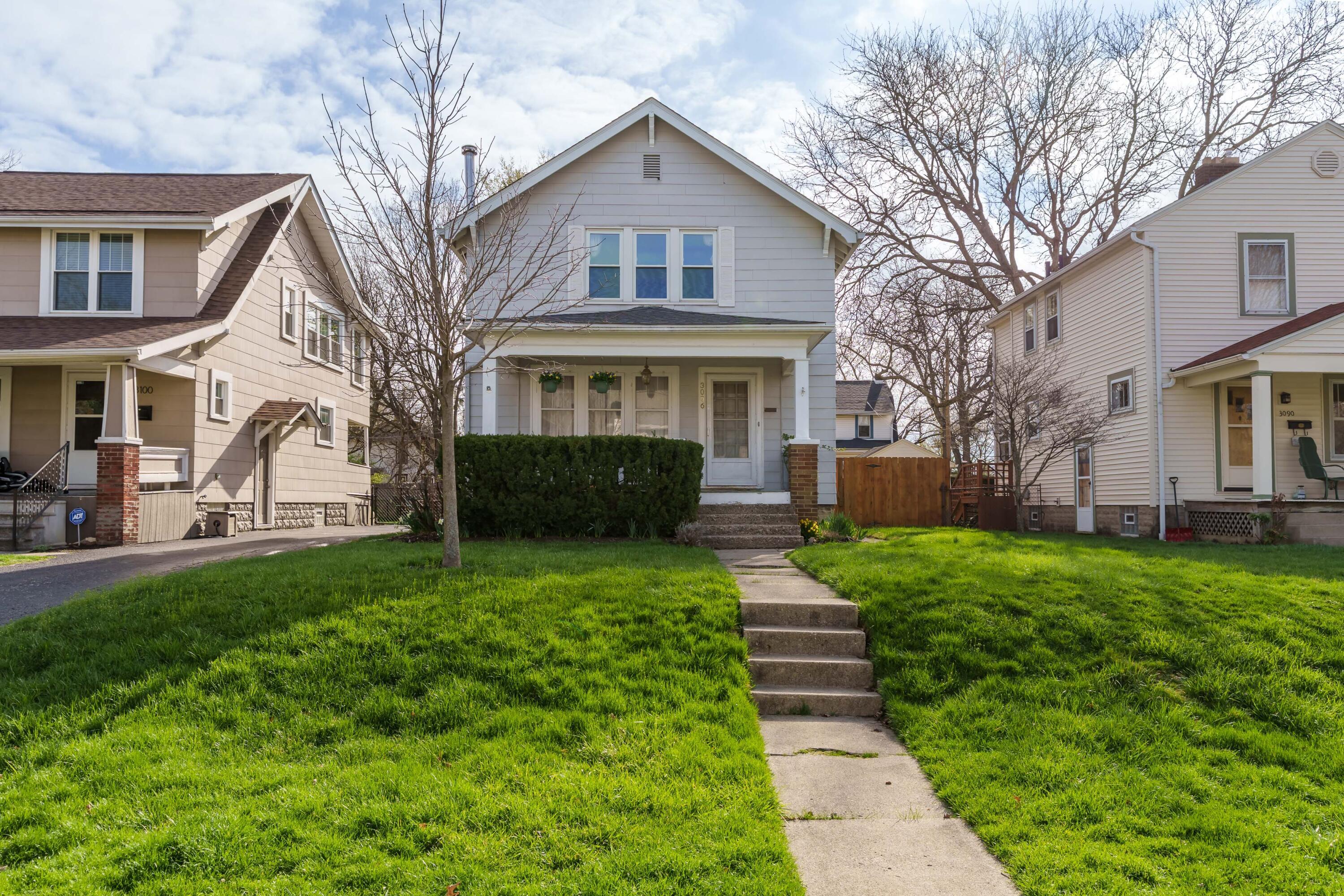 3096 Summit Street Property Photo