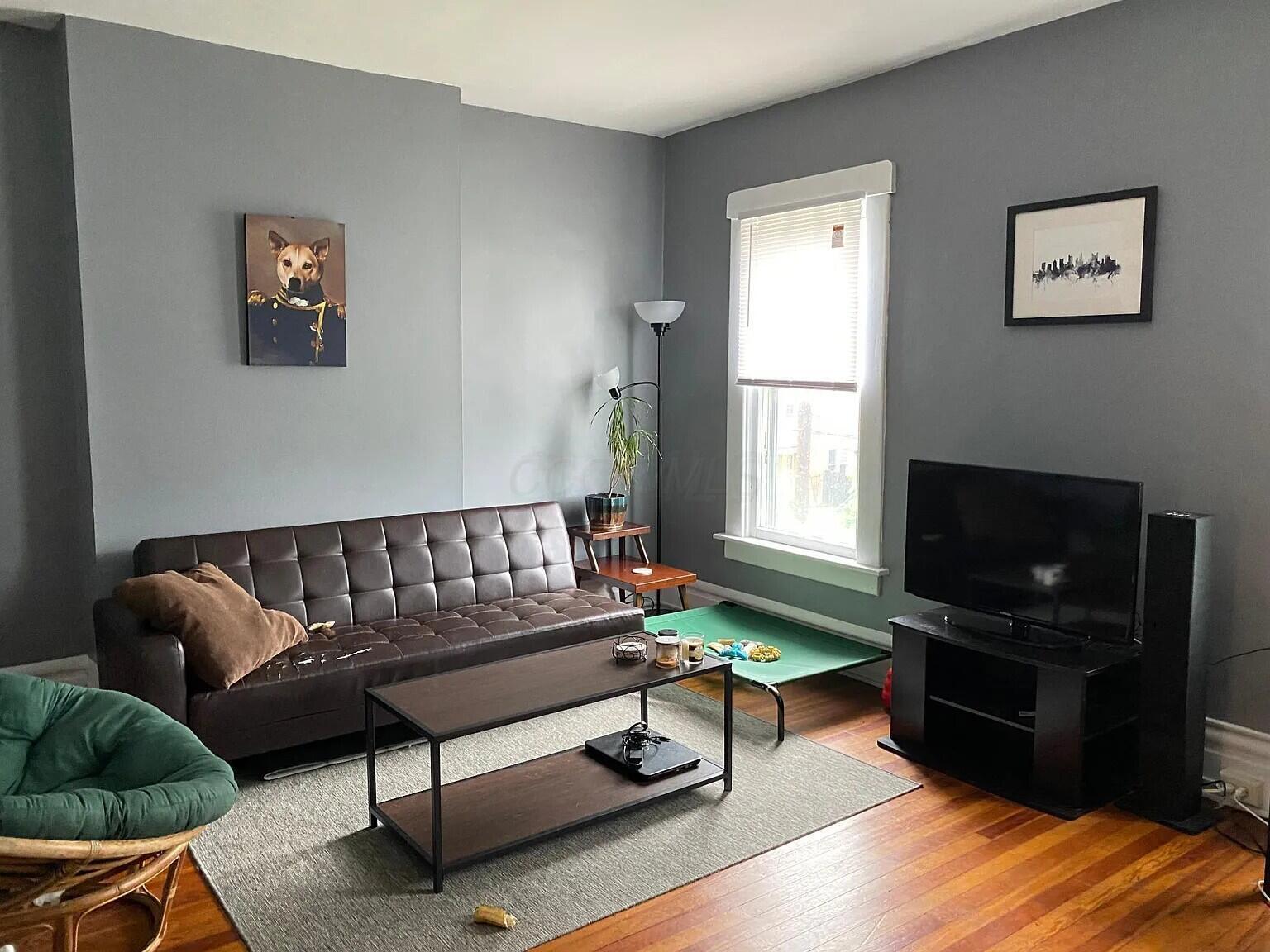 219-221 W 1st Avenue Property Photo 11