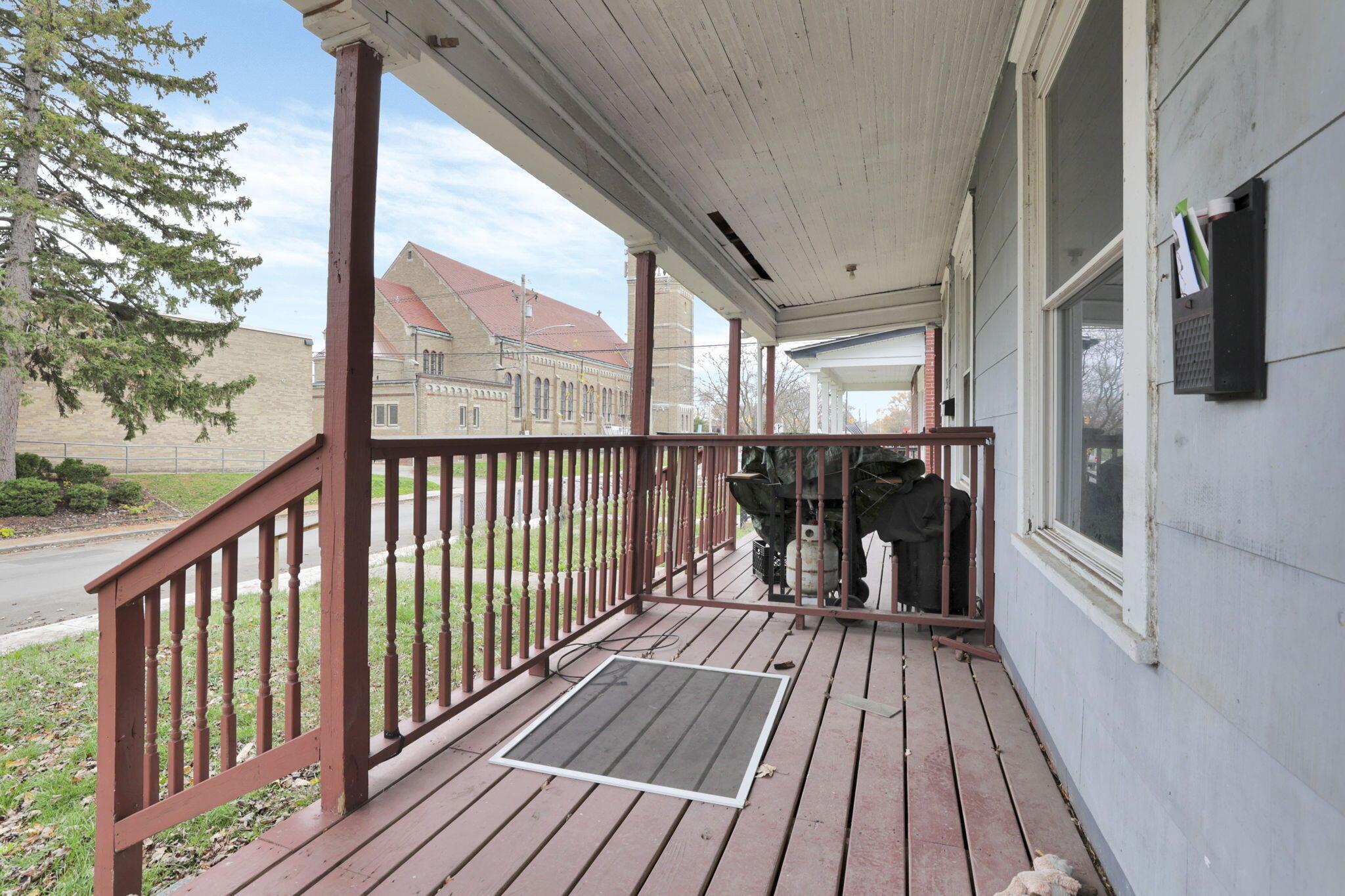 34-36 Midland Avenue Property Photo 5