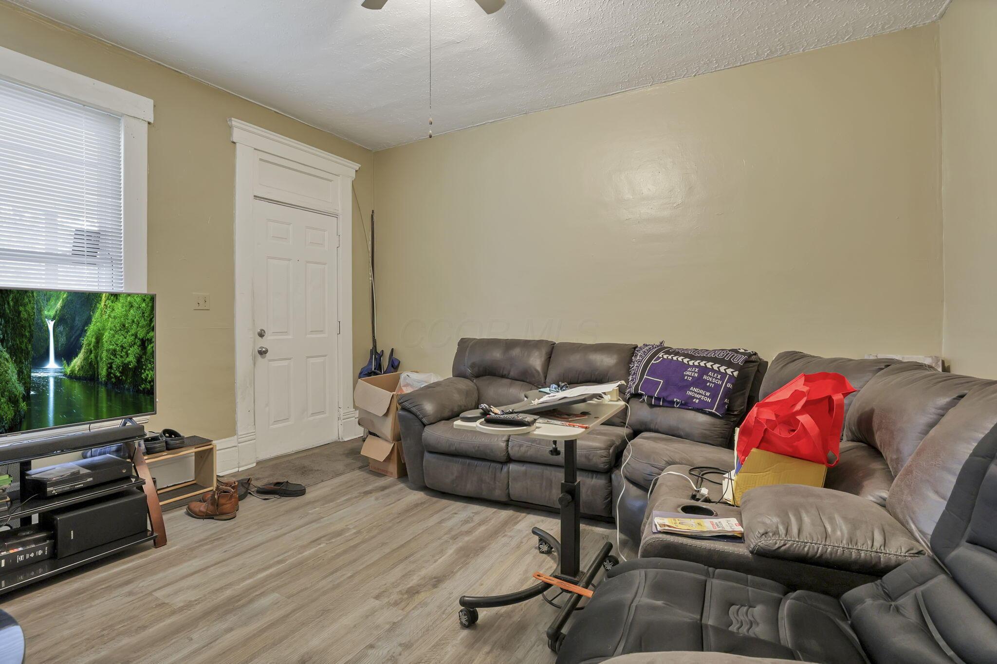 34-36 Midland Avenue Property Photo 8
