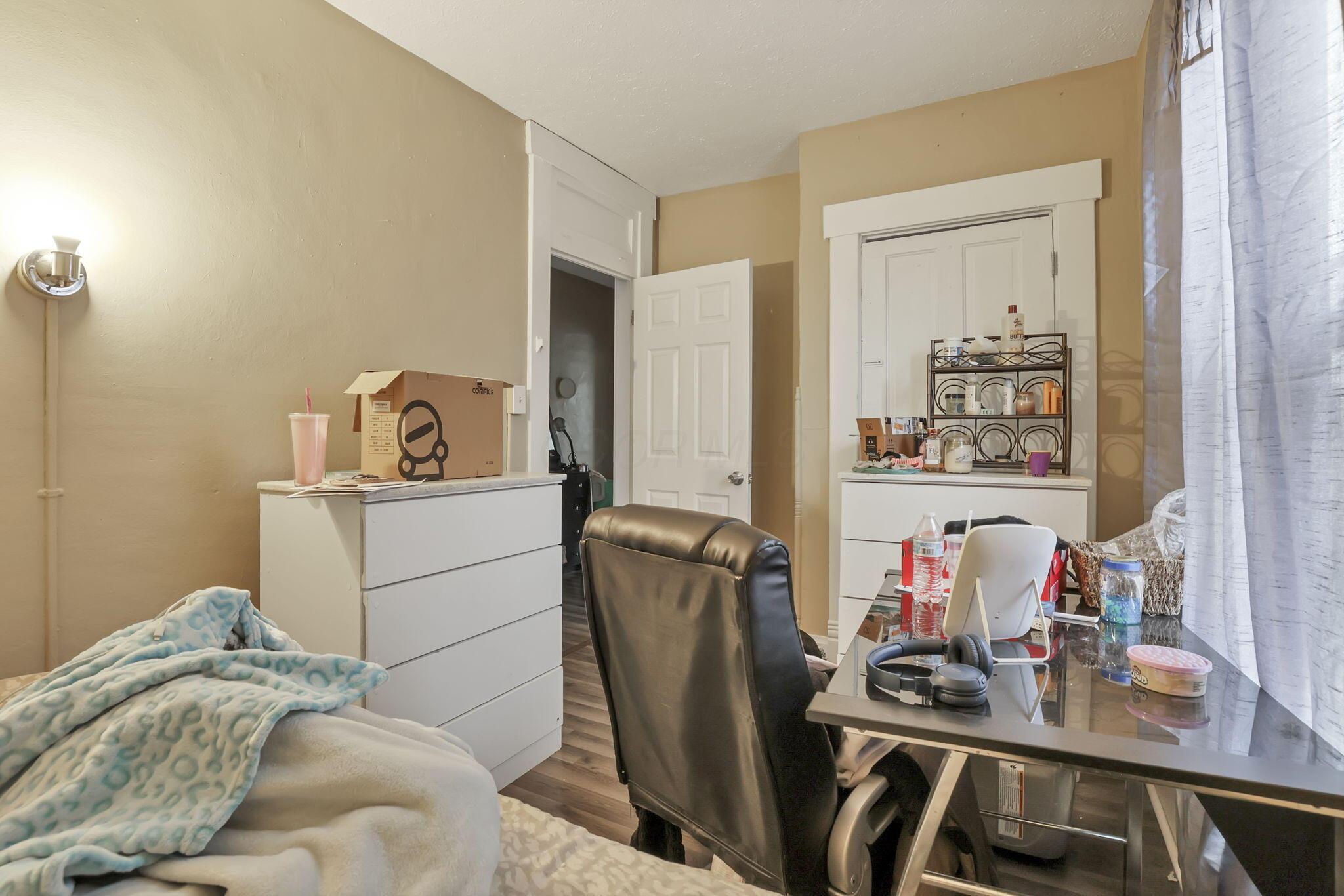 34-36 Midland Avenue Property Photo 18