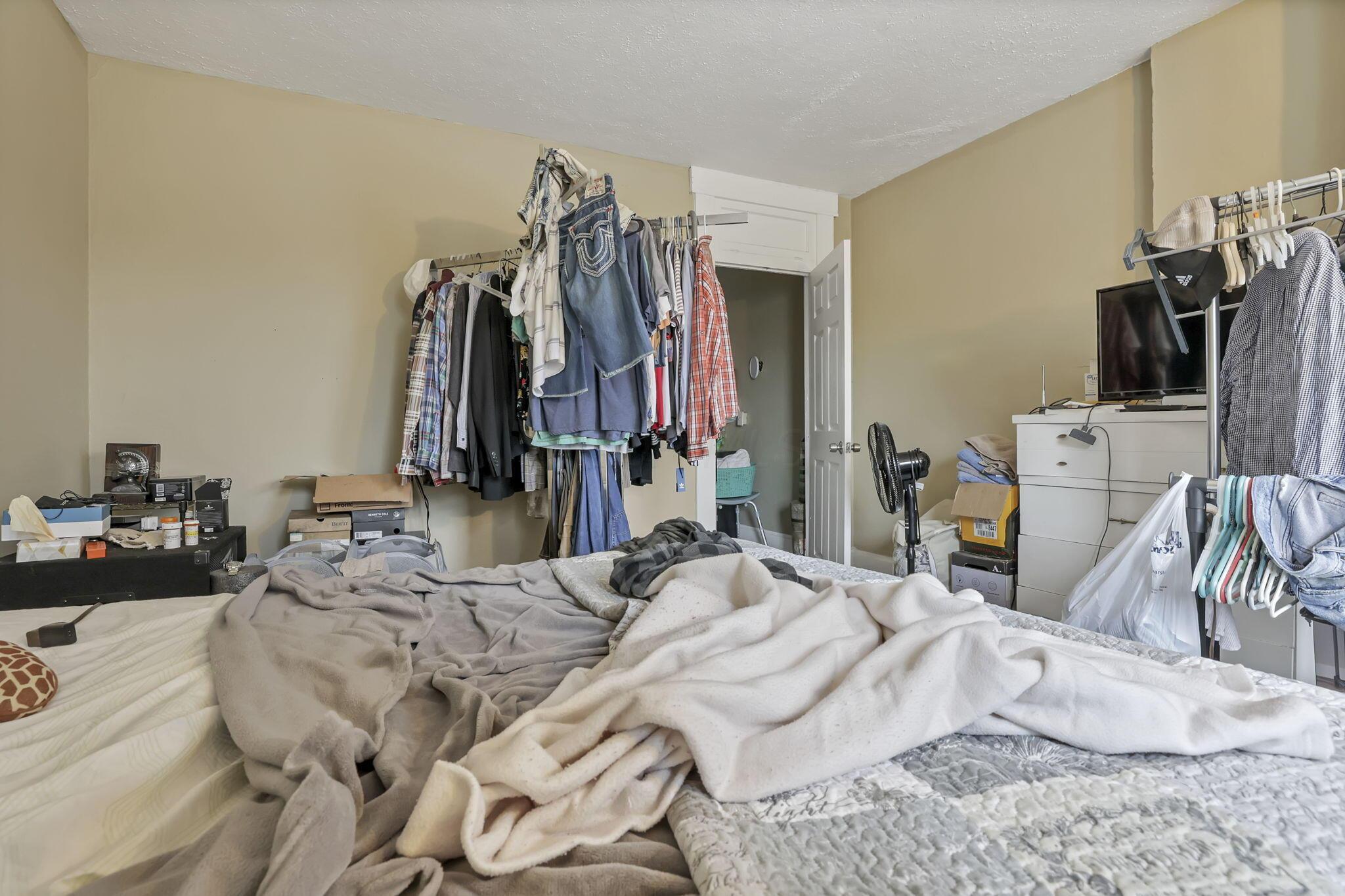 34-36 Midland Avenue Property Photo 26