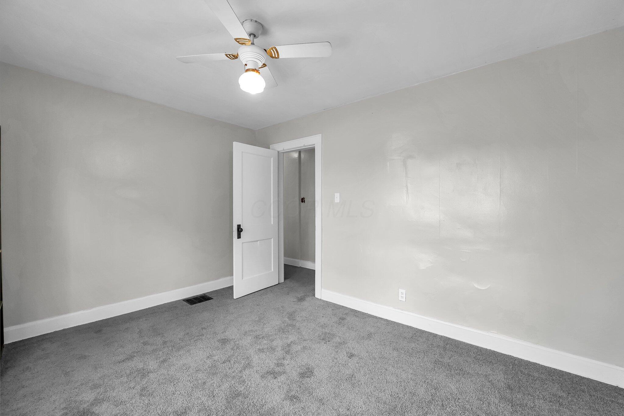 2331 Ridgeway Avenue, 2333 Property Photo 26