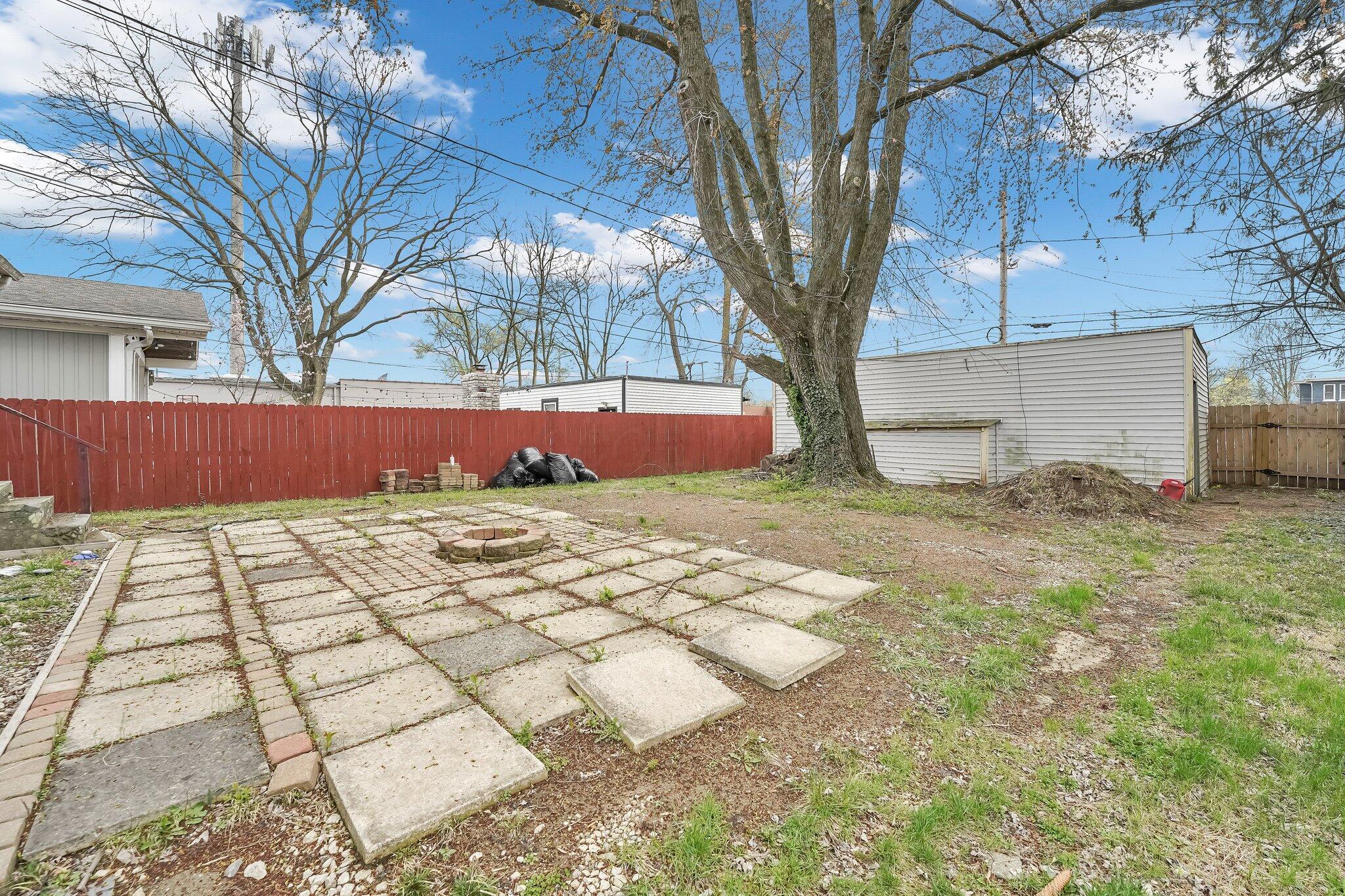 2331 Ridgeway Avenue, 2333 Property Photo 49