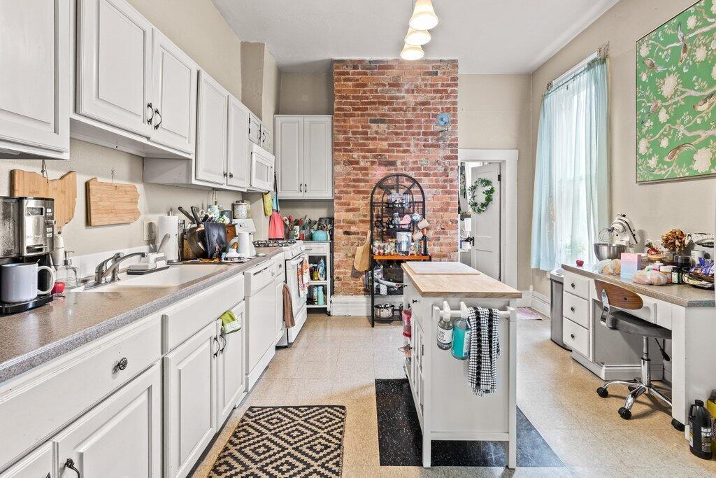 1570 E Long Street, 1572 Property Photo 24