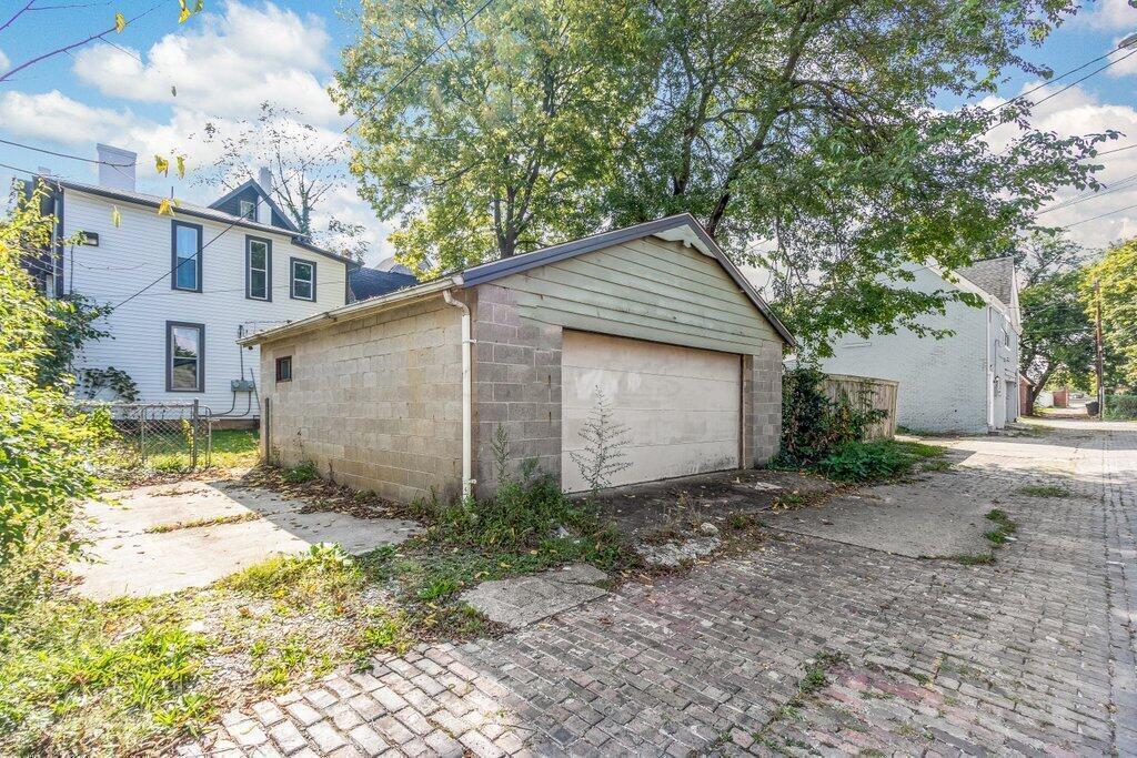 1570 E Long Street, 1572 Property Photo 28