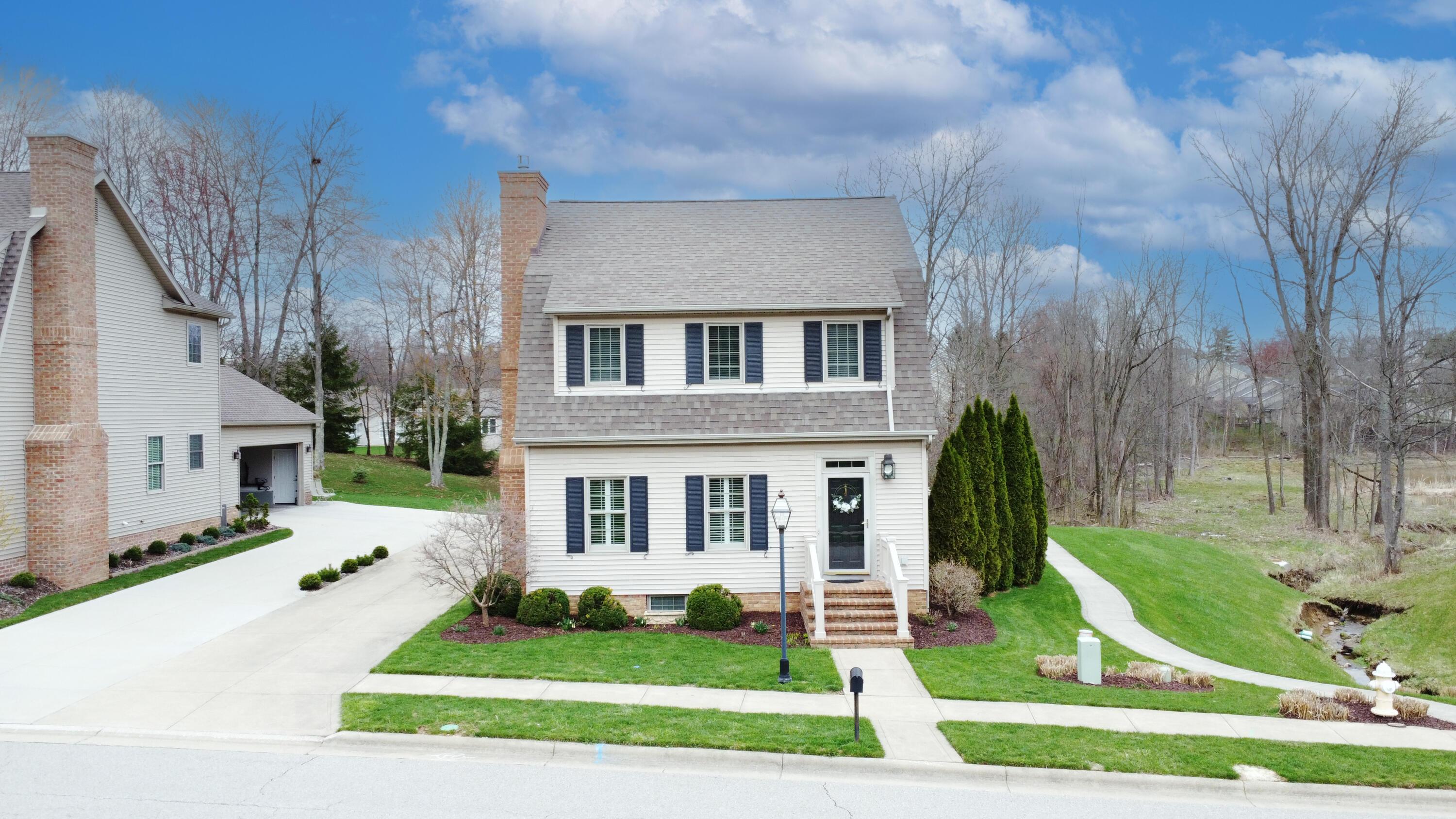 782 York Street W Property Photo