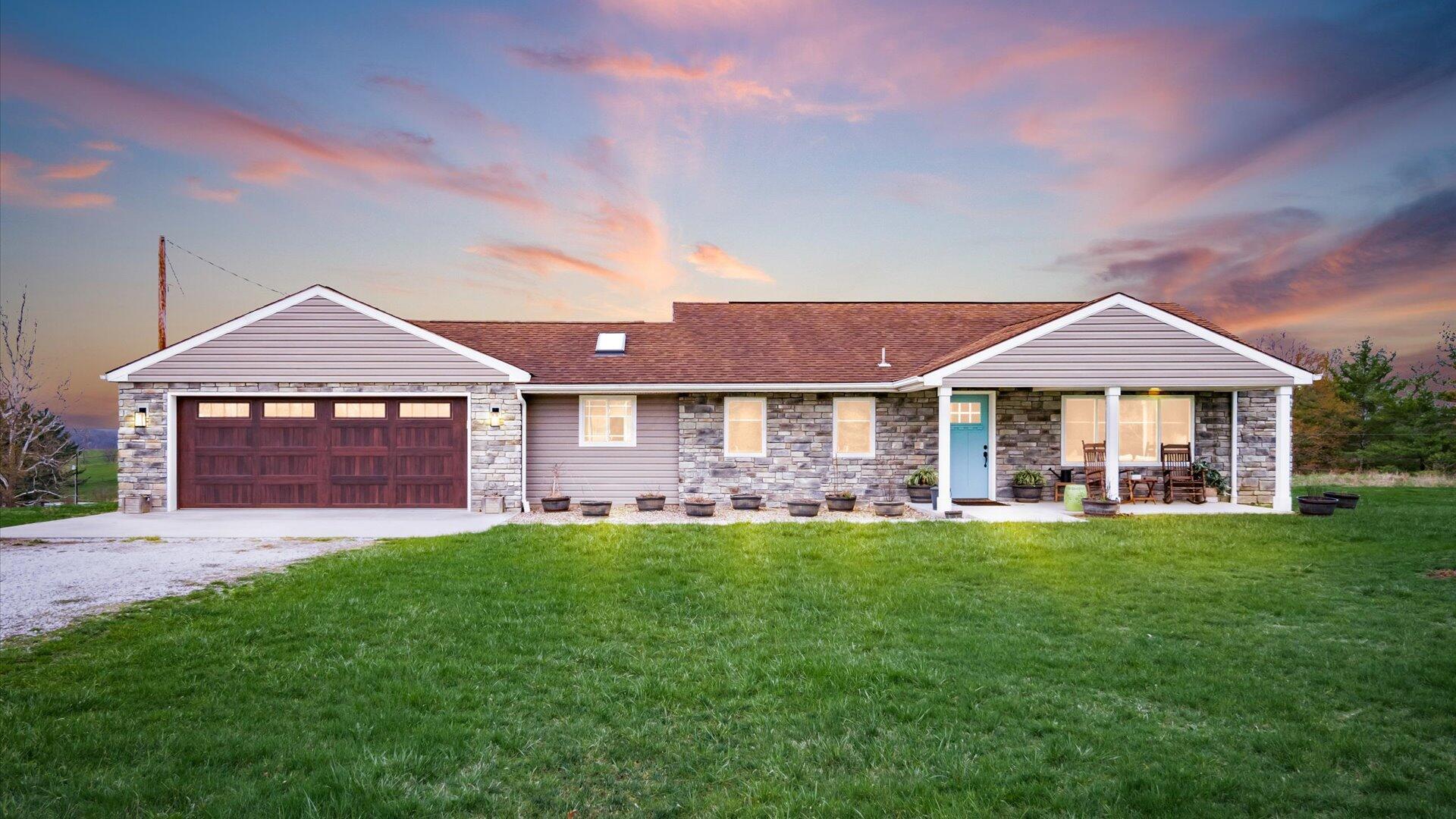 5456 Skyline Drive Property Photo