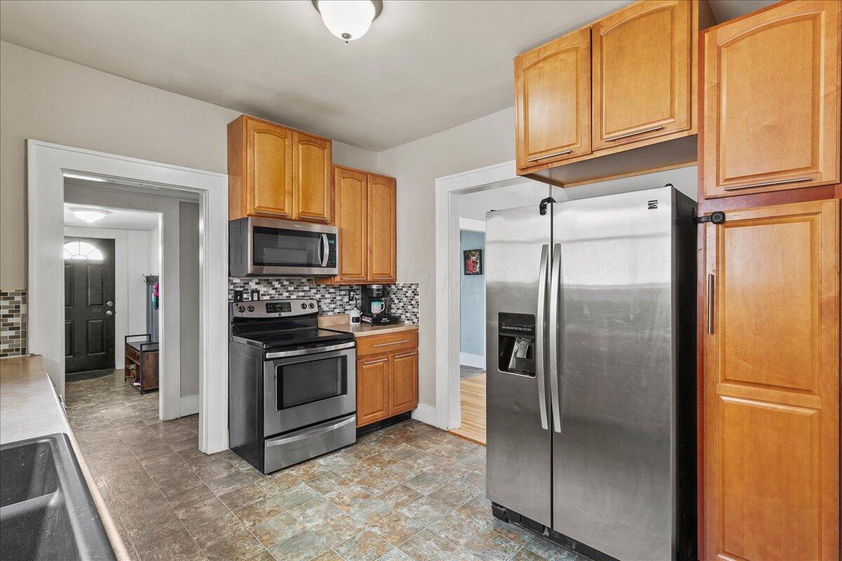 116 Lincoln Avenue Property Photo 12