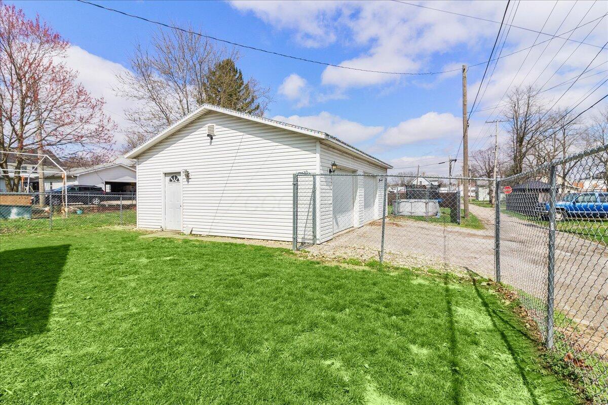 116 Lincoln Avenue Property Photo 33