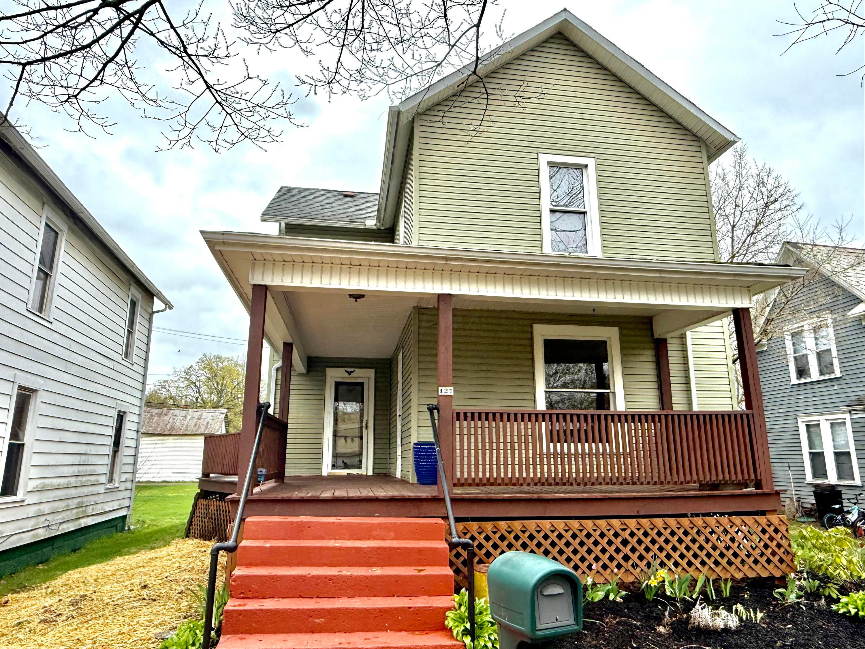 127 Fort Street Property Photo