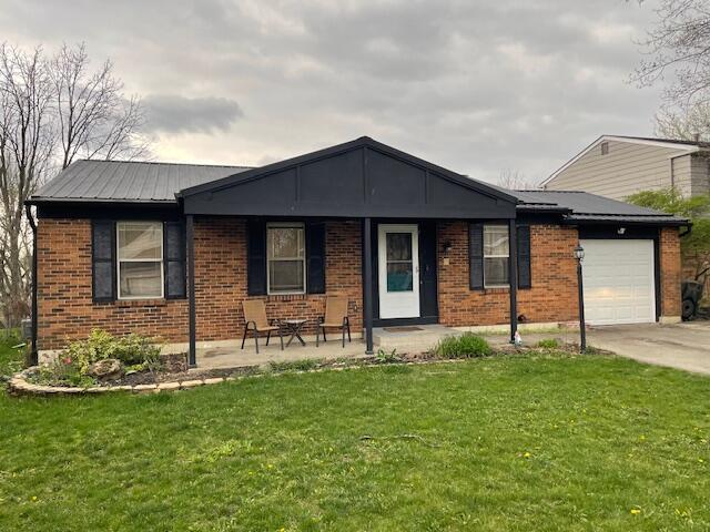 3049 Hill Grove Avenue Property Photo 1