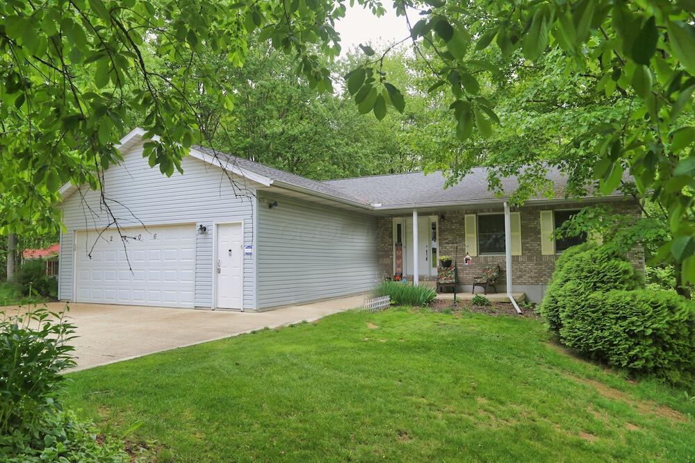 2406 Apple Valley Drive Property Photo