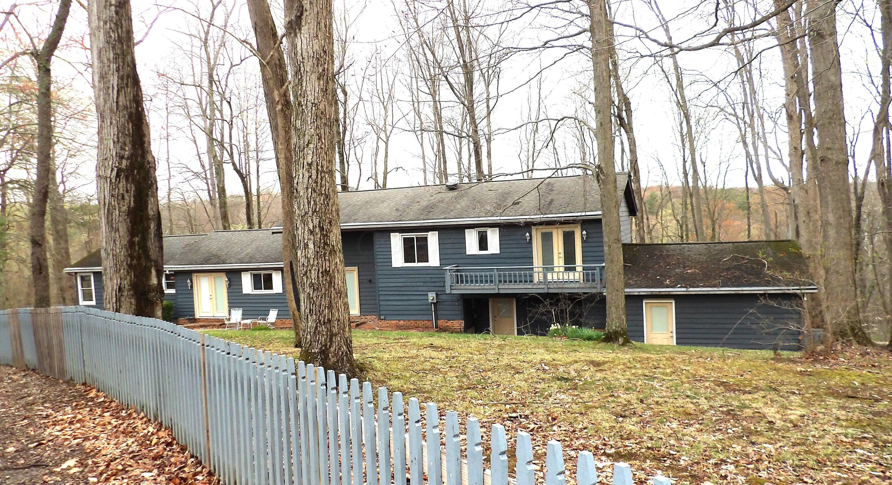 6723 Zwickle Road Property Photo 1