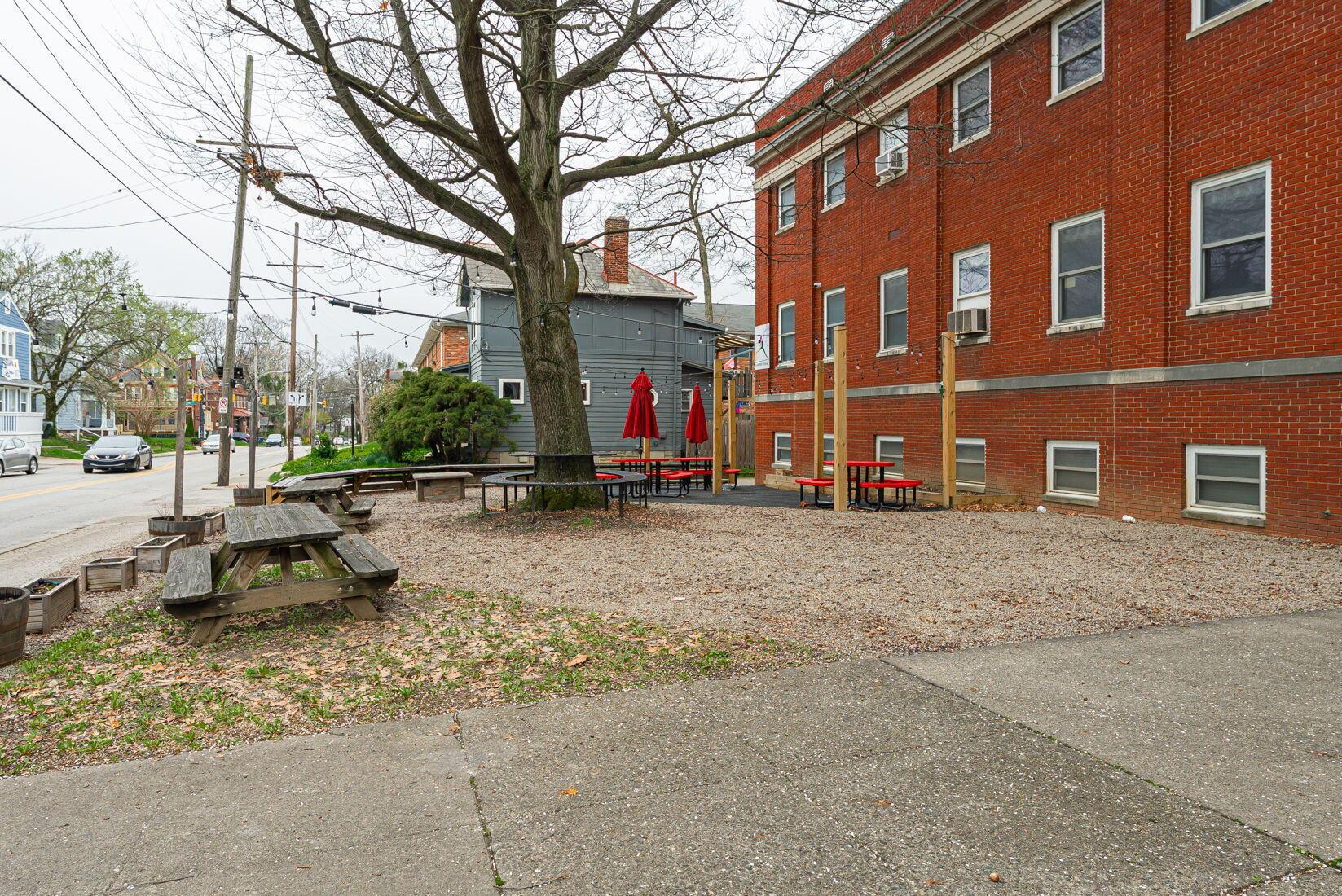261 E Northwood Avenue, 40 Property Photo 60