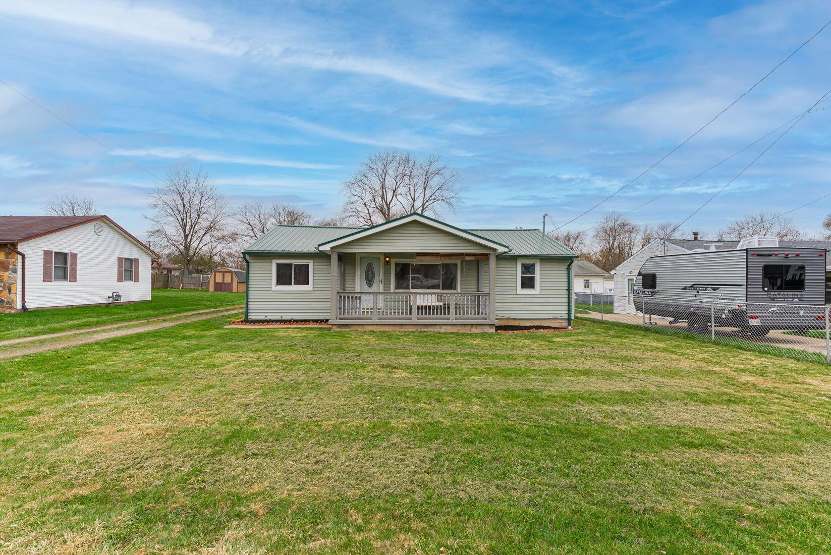 1227 N Trimble Road Property Photo