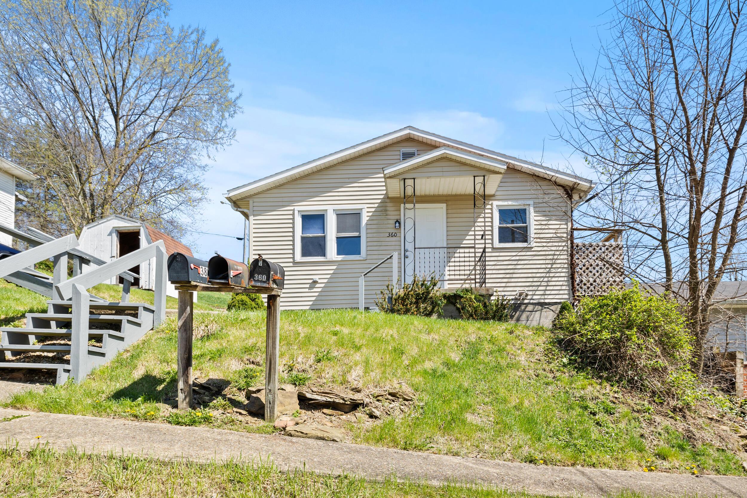 360 N Culver Street Property Photo 1