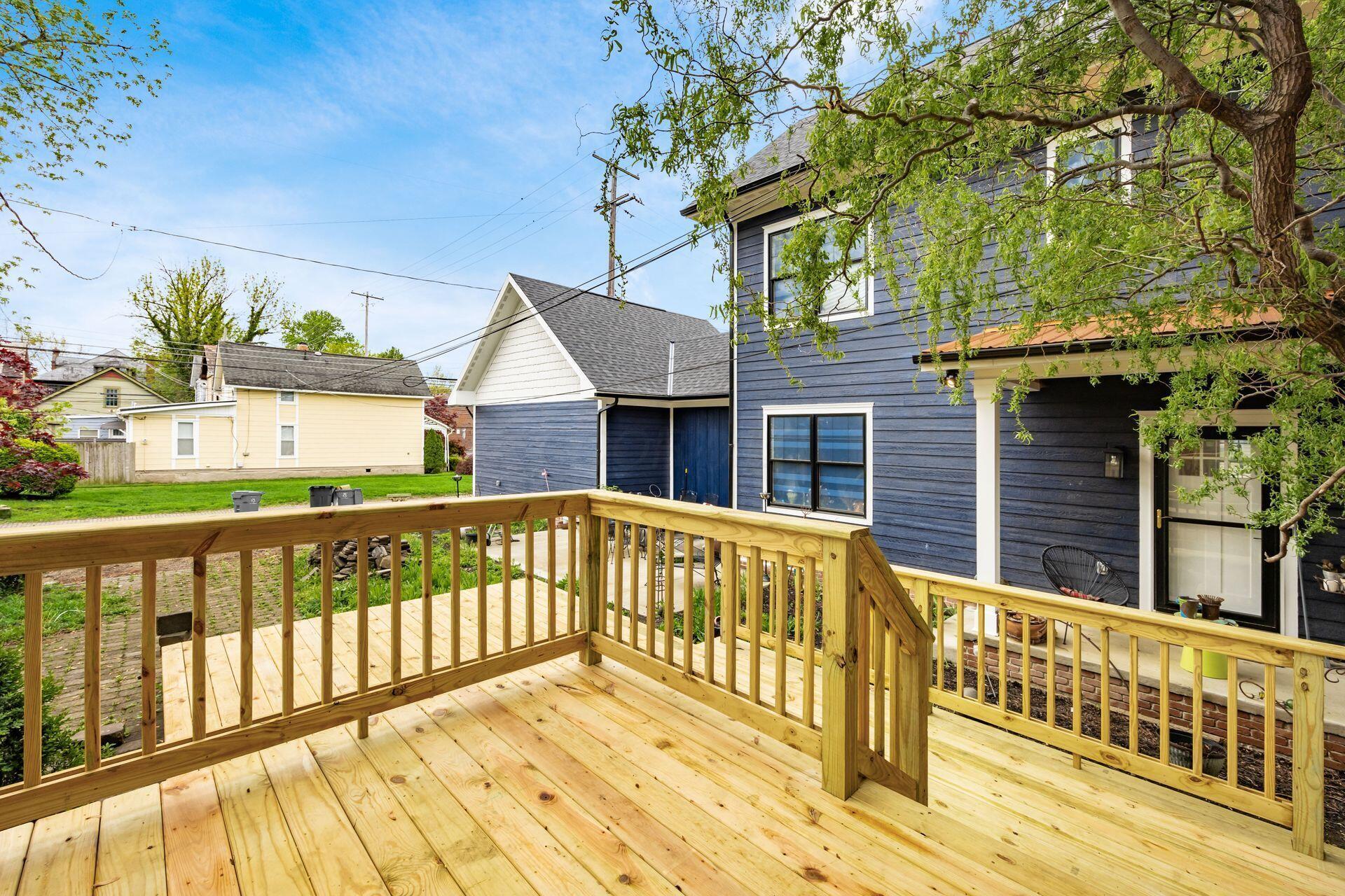 1065-1067 Franklin Avenue Property Photo 43