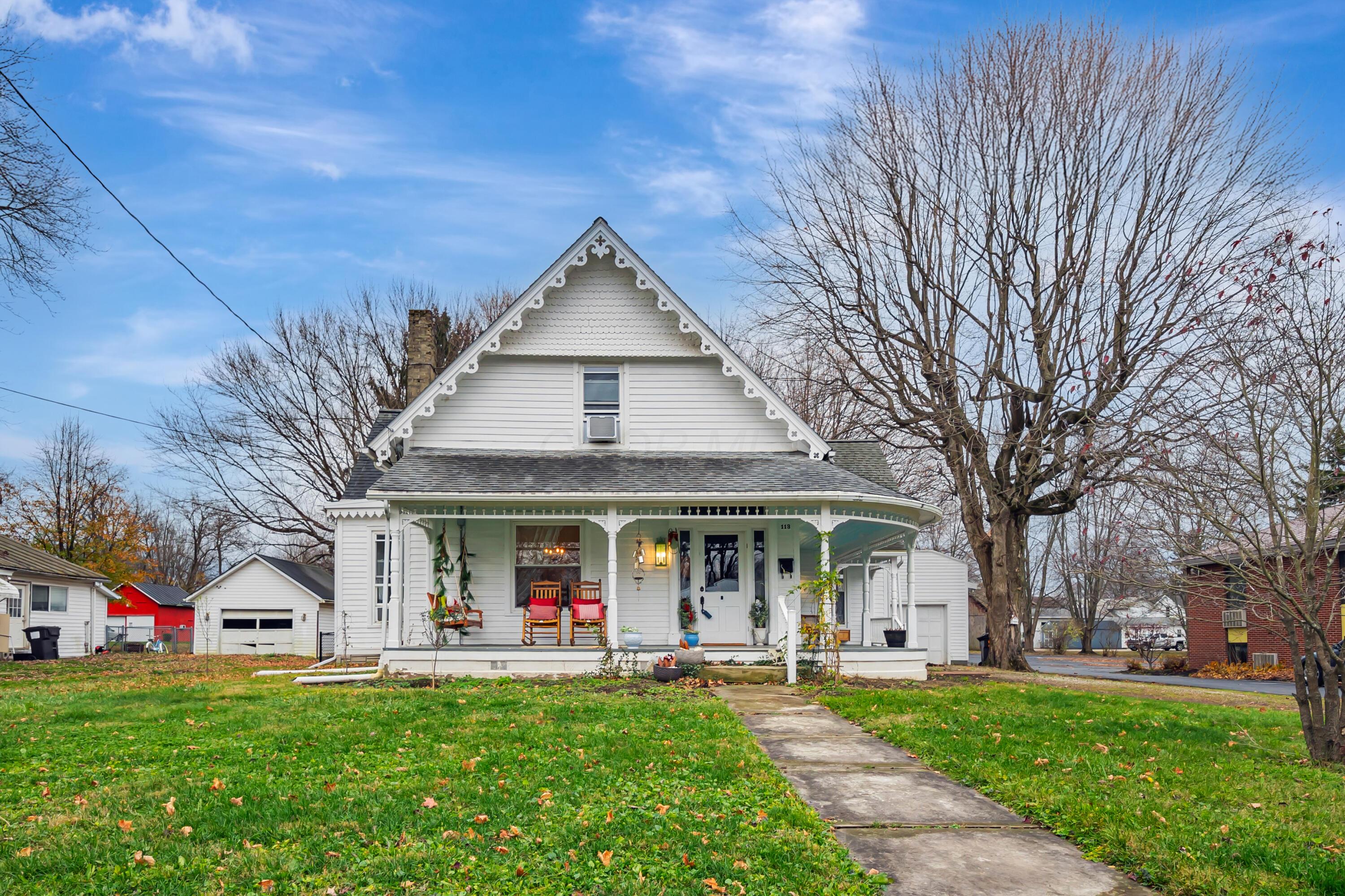 113 E Walnut Street Property Photo