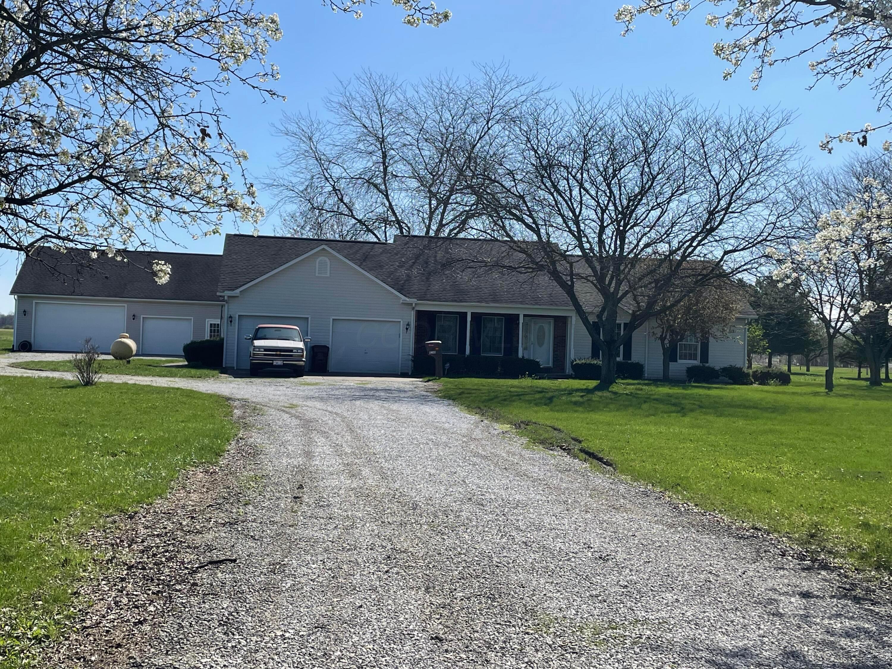 12340 Lockbourne Eastern Road Property Photo