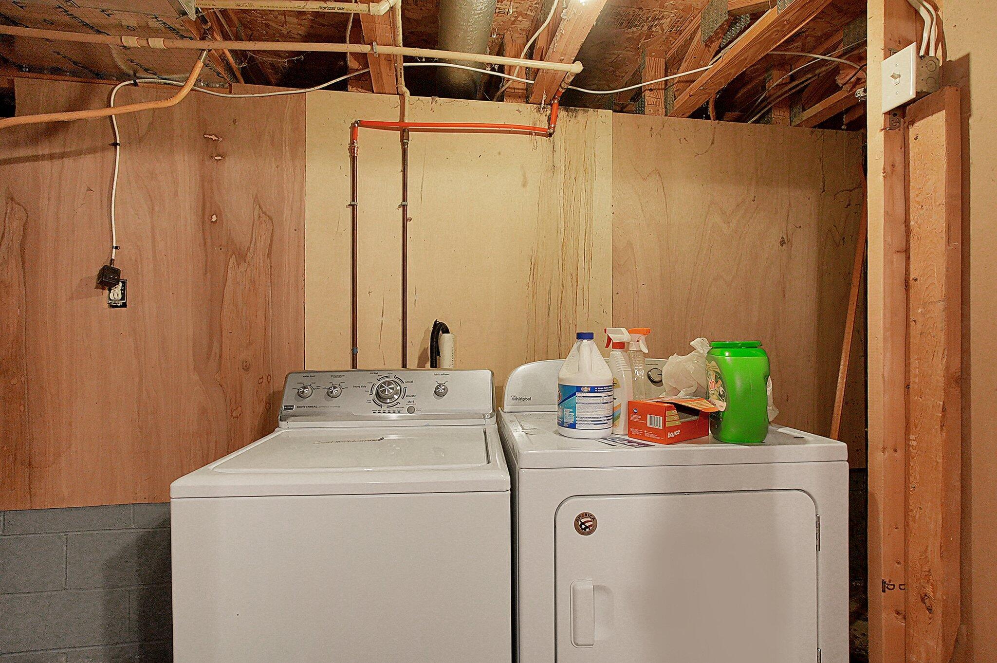 7437 Tyler Henry Court Property Photo 17