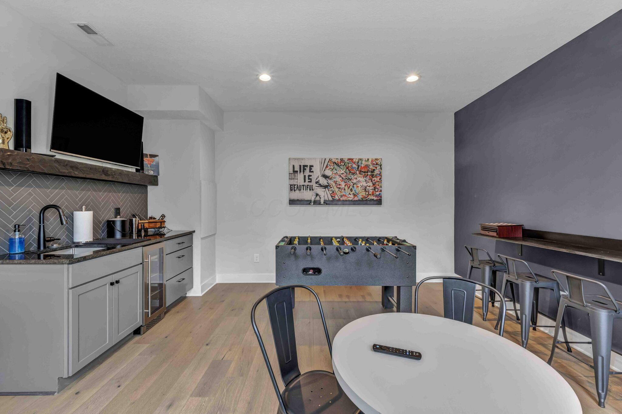 362-366 Zimpfer Street, 1-3 Property Photo 17