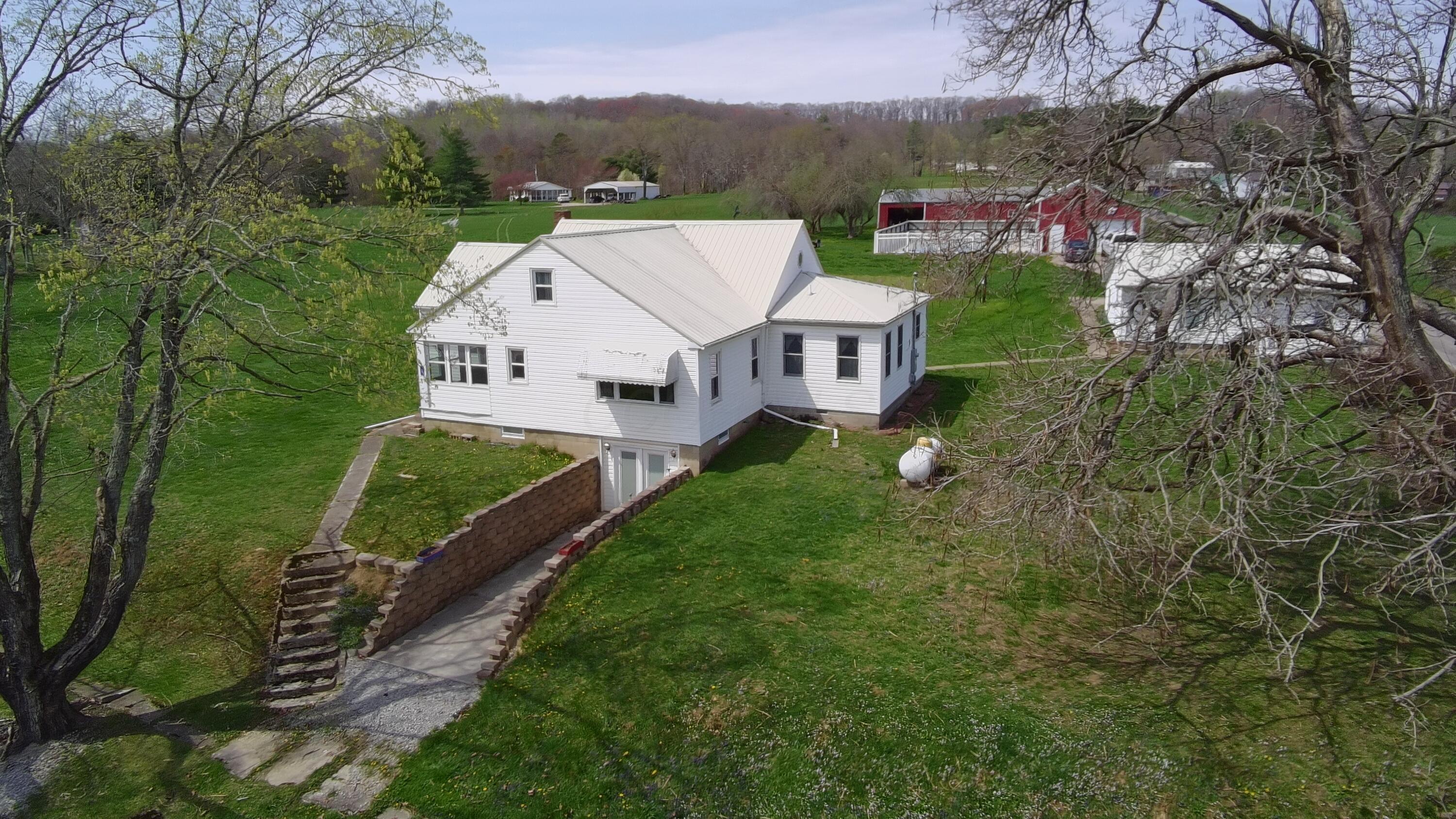 45698 Real Estate Listings Main Image