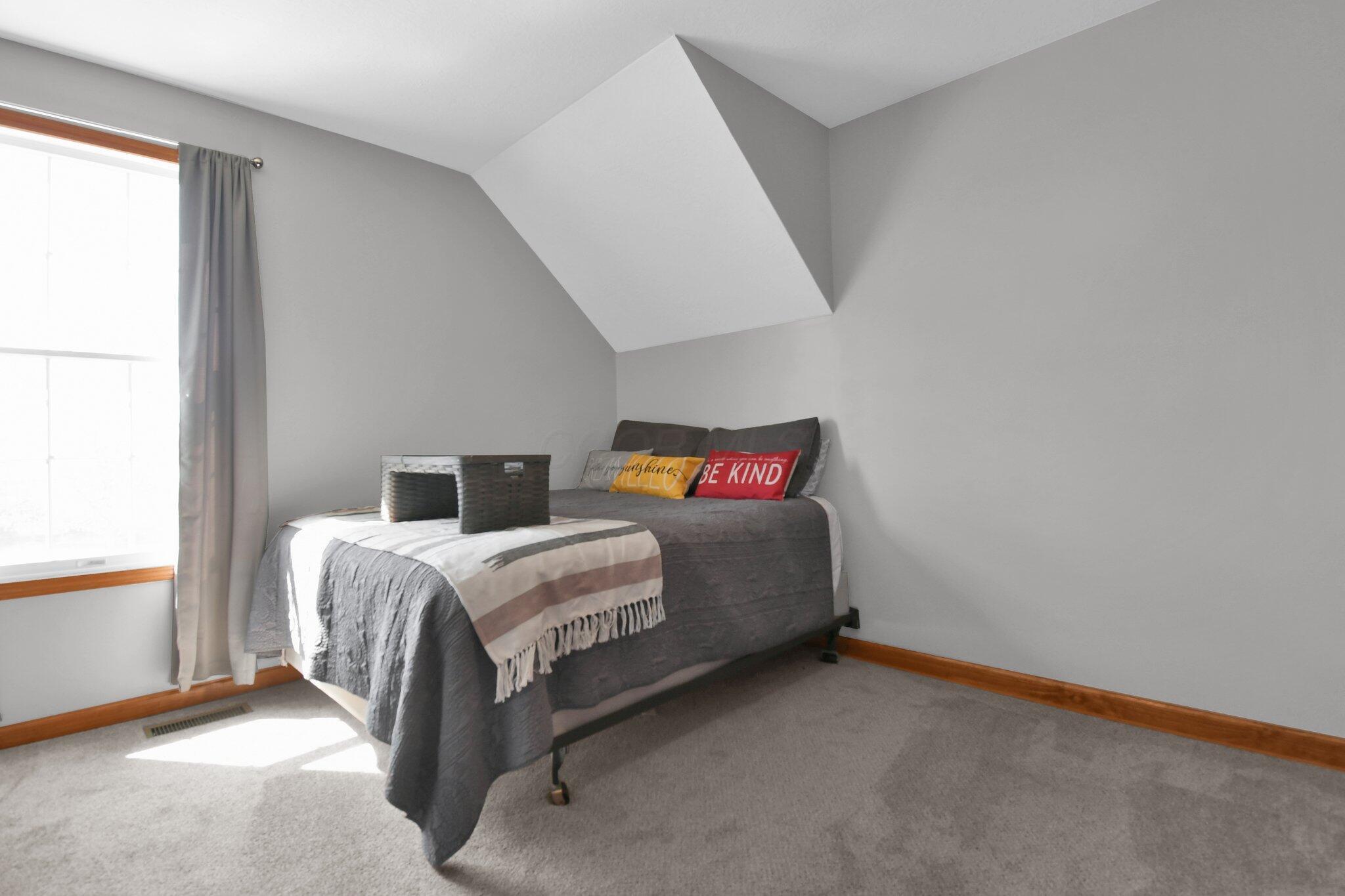 5843 Burnett Drive N Property Photo 30