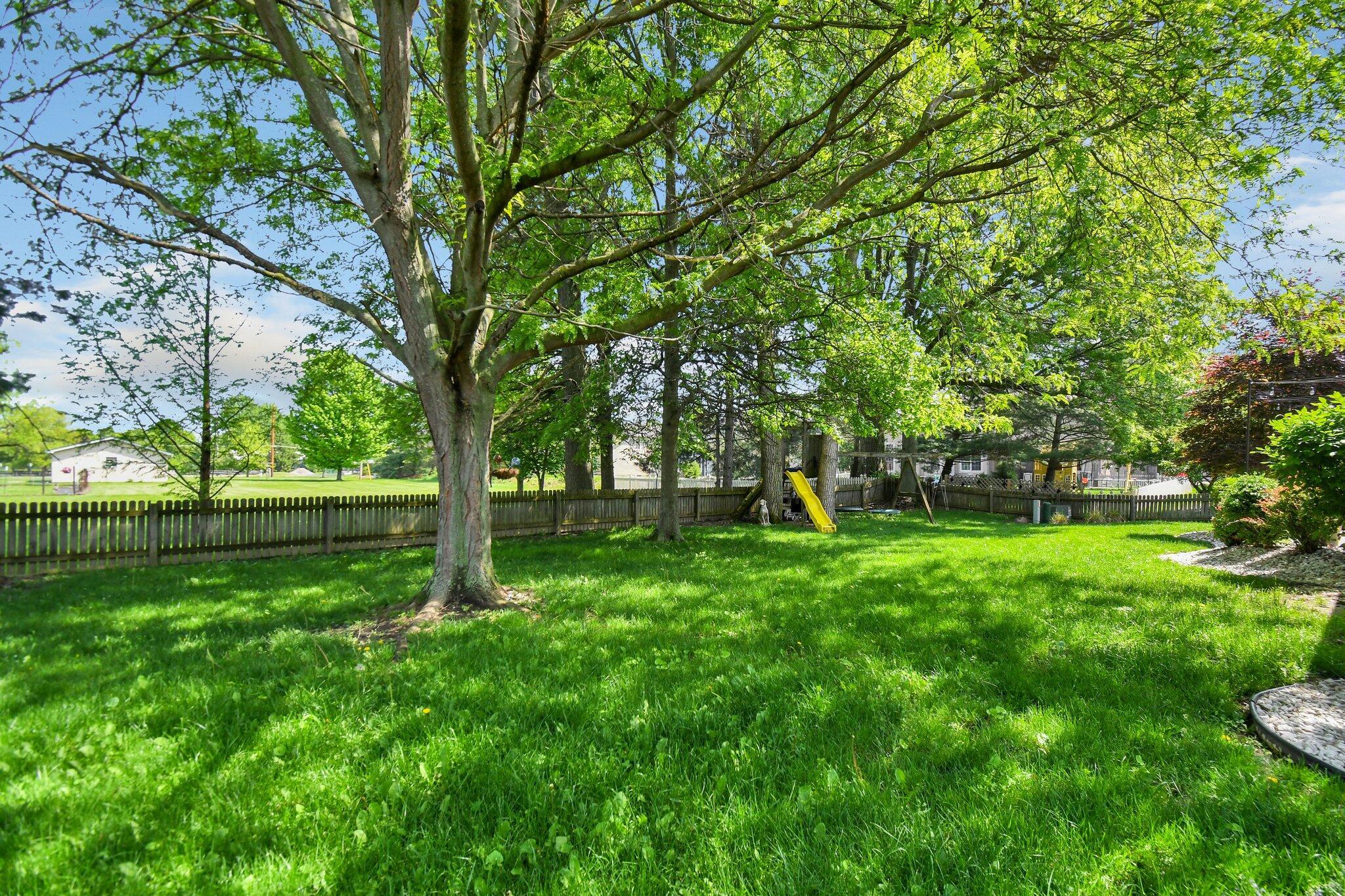 5843 Burnett Drive N Property Photo 39